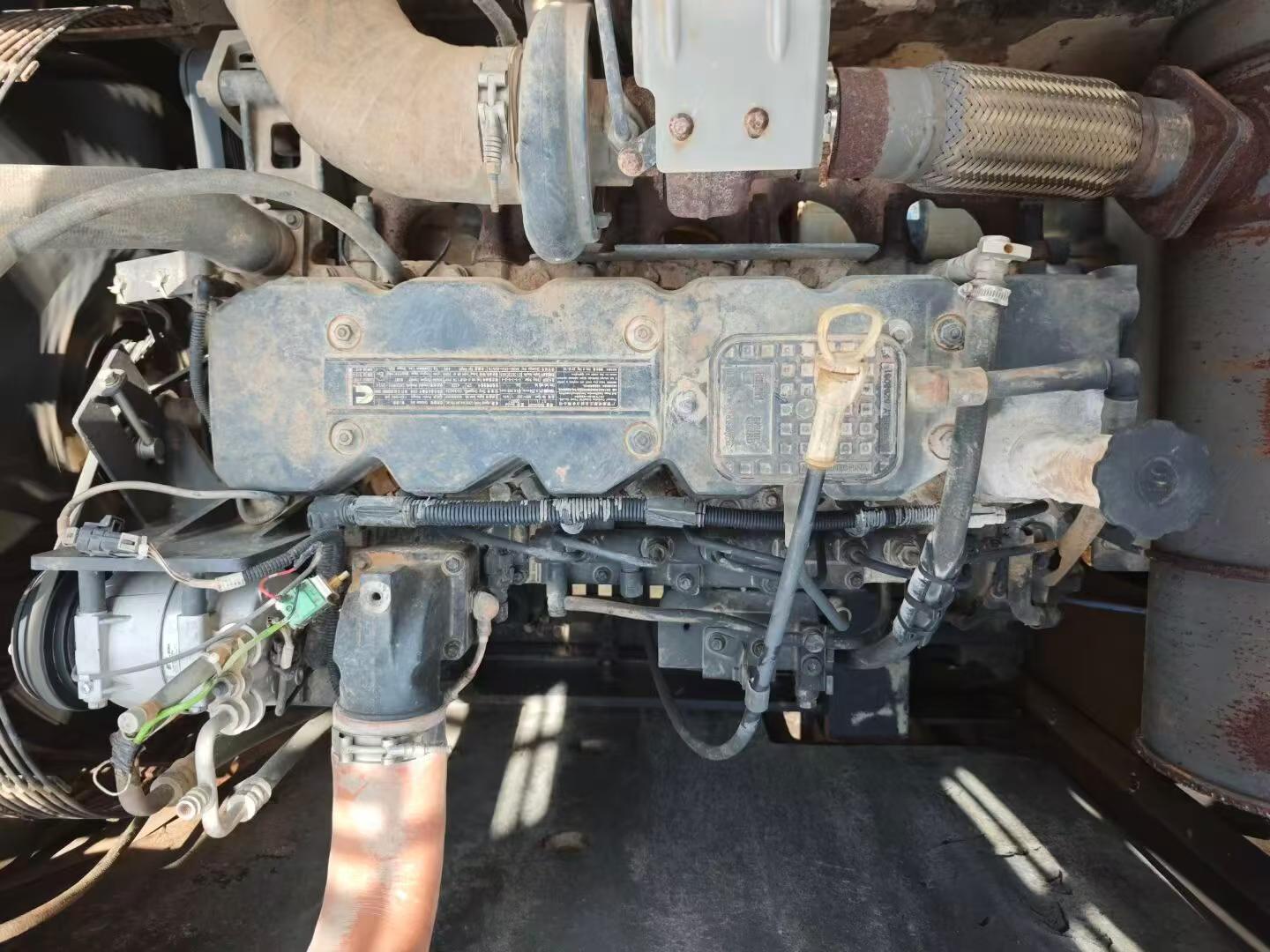 Buy XCMG XE305D Used Excavator / 8