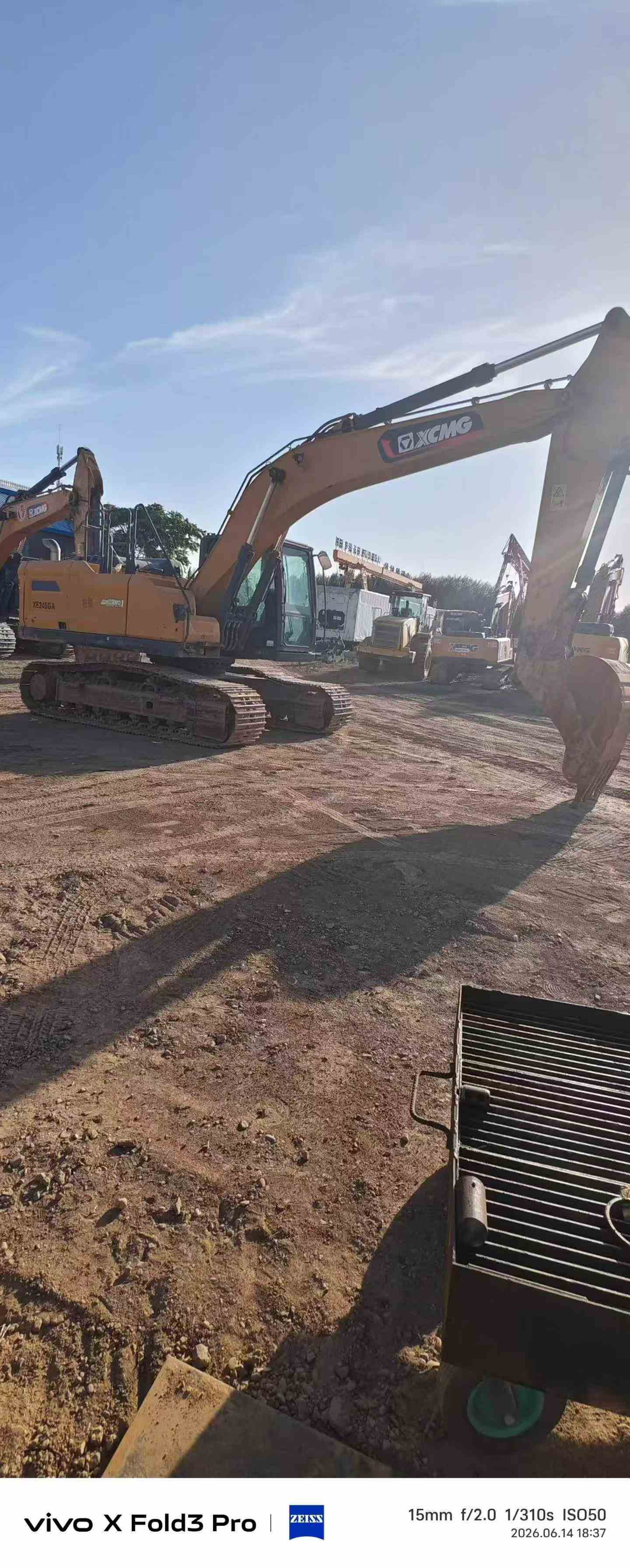 Buy XCMG XE215 Used Excavator / 2