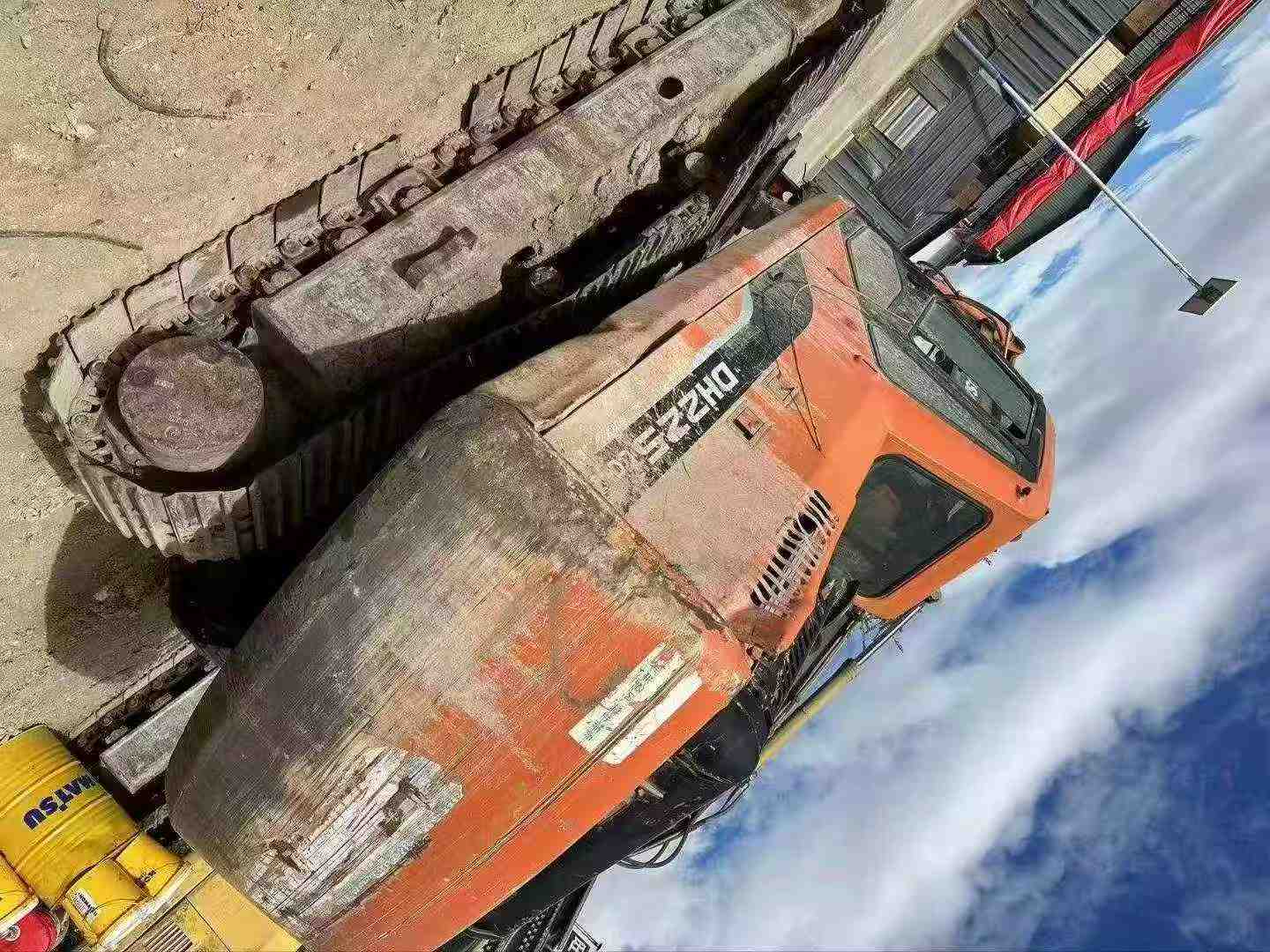 Buy Doosan DH225-7 Used Excavator / 3