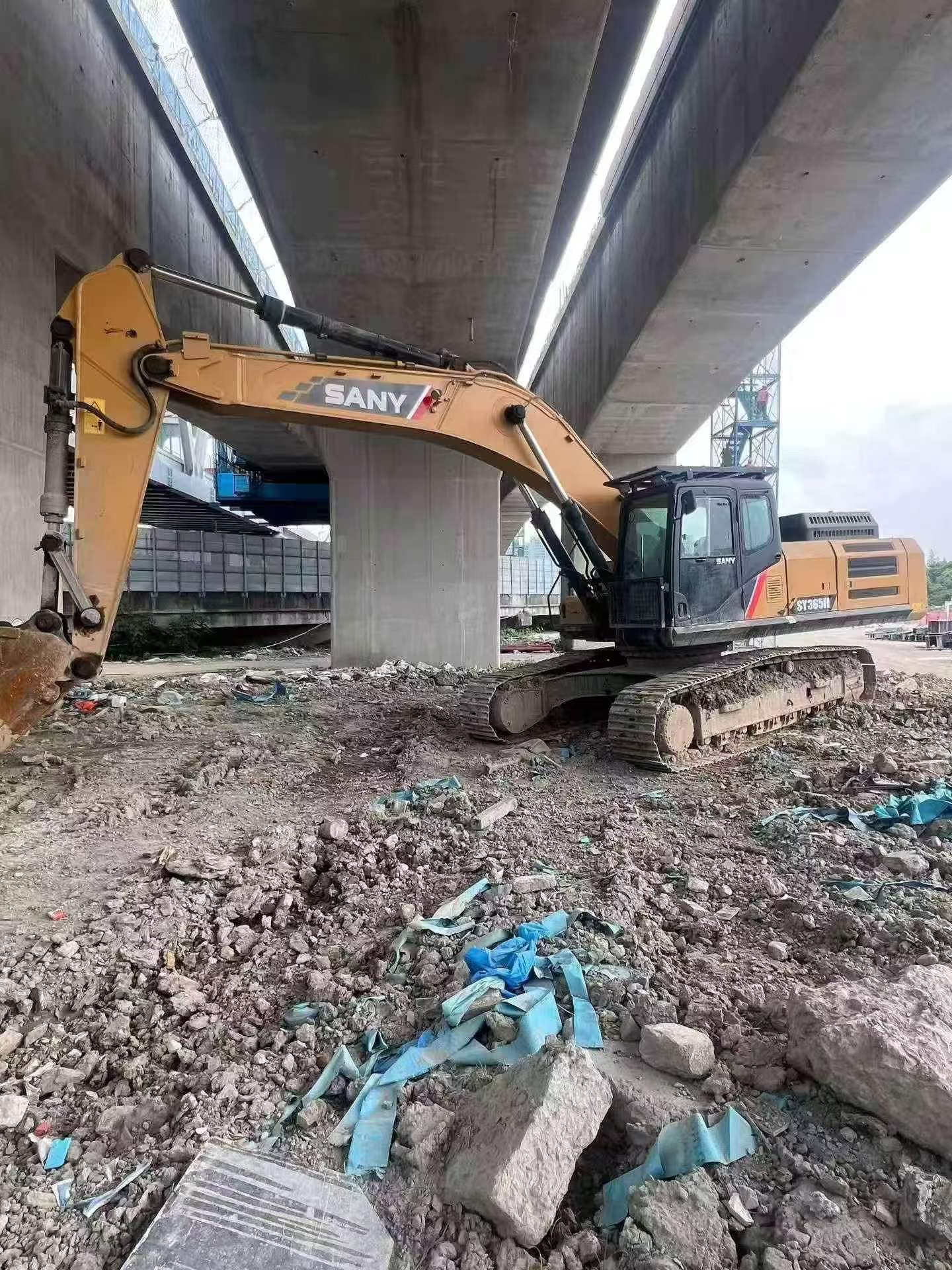 Buy Sany SY365C Used Excavator / 9