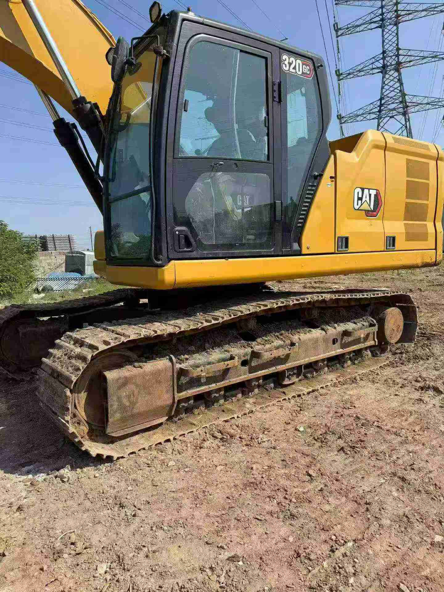 Buy Caterpillar 320GC Used Excavator / 2