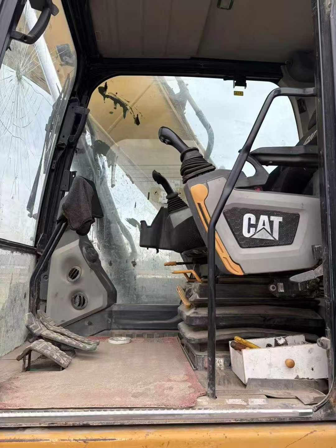 Buy Caterpillar 320A Used Excavator / 7
