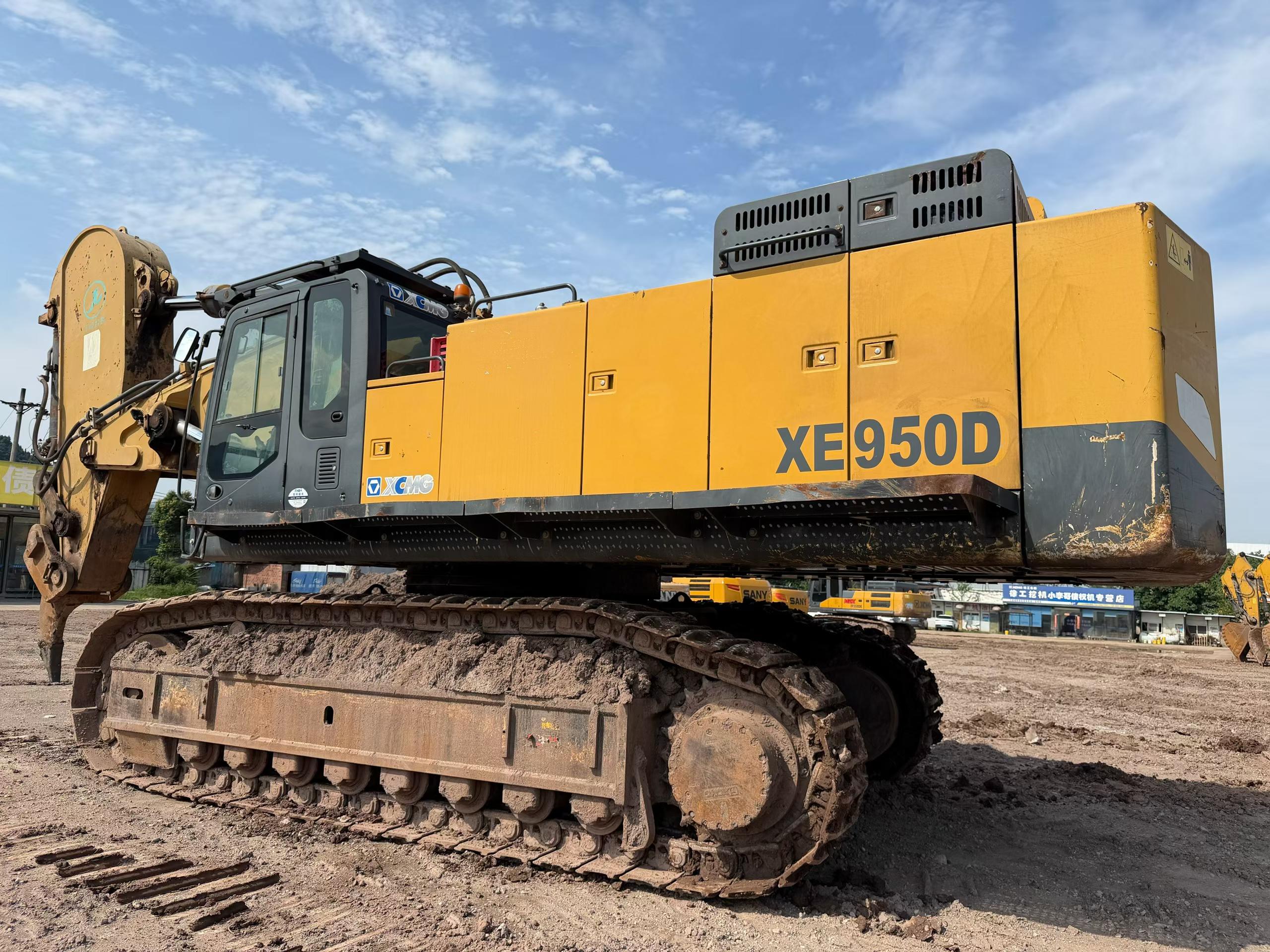 Buy XCMG XE900C Used Excavator / 3