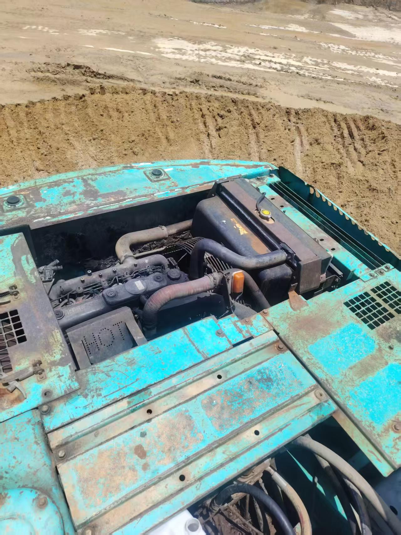 Buy Kobelco SK200-2 Used Excavator / 4