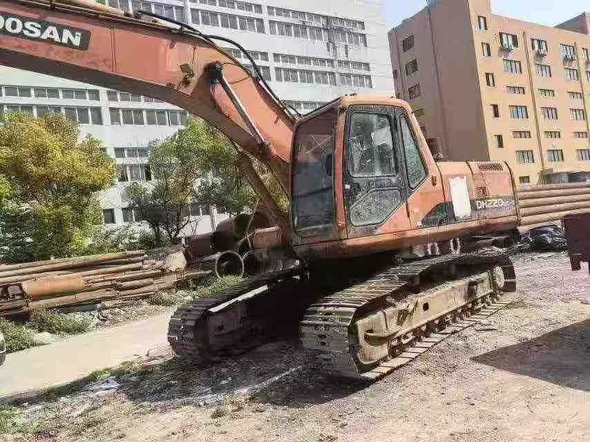 Buy Doosan DH220 Used Excavator / 3