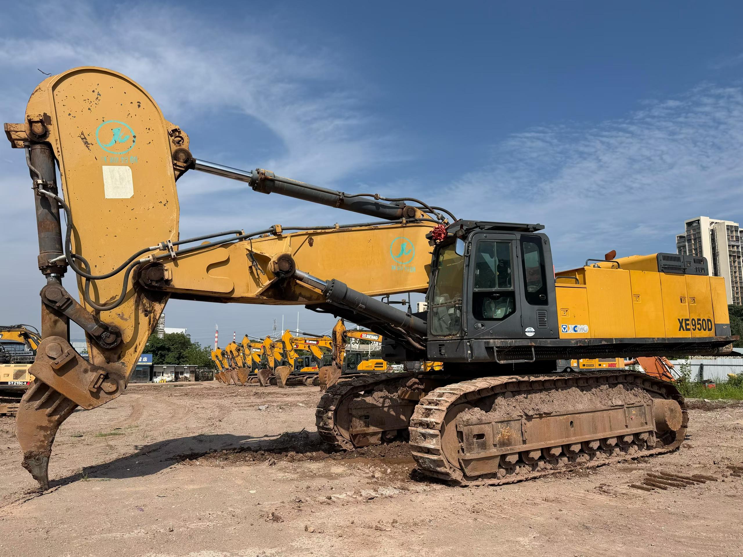 Buy XCMG XE900C Used Excavator / 2