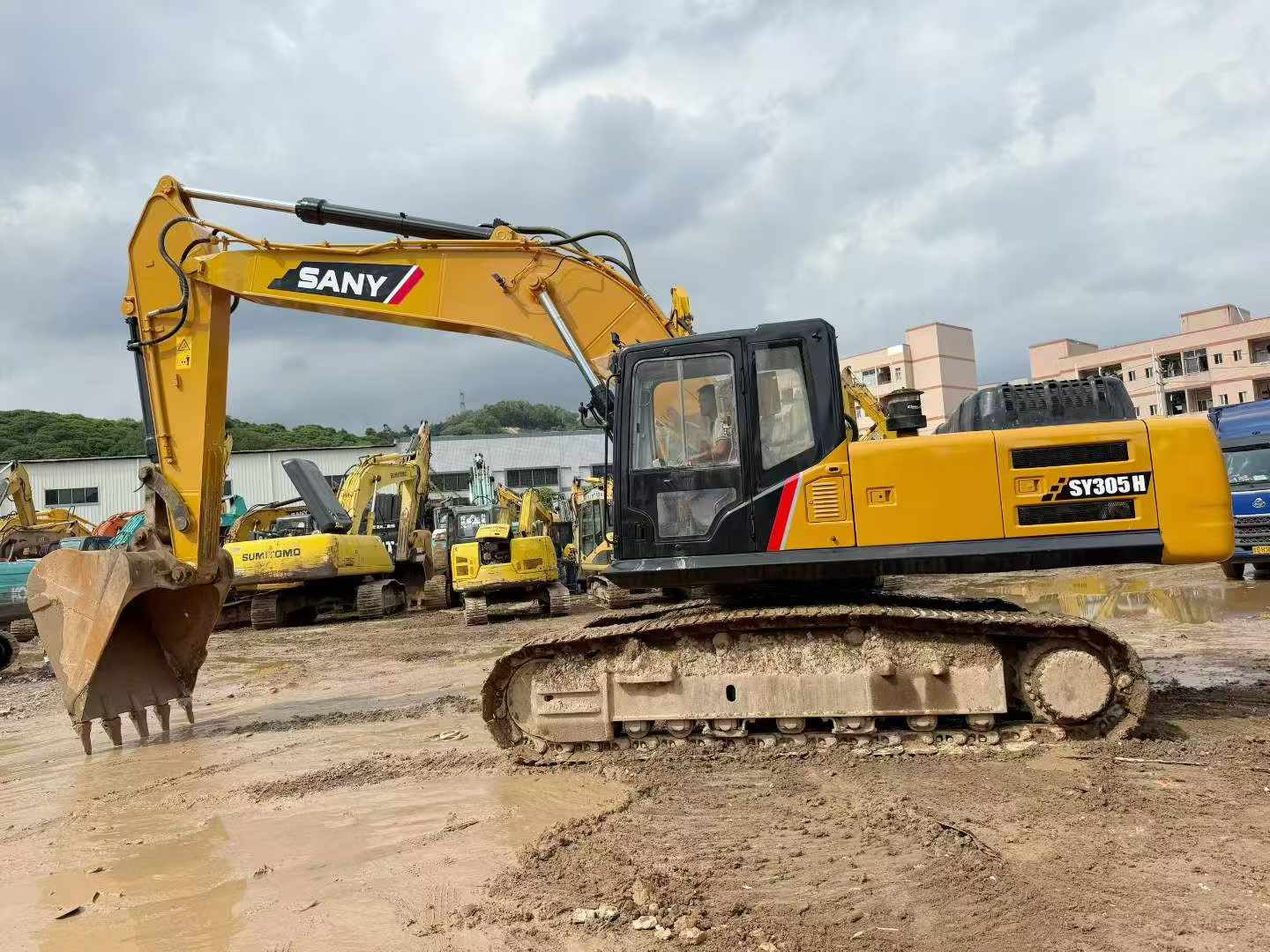 Buy Sany SY305C Used Excavator / 2