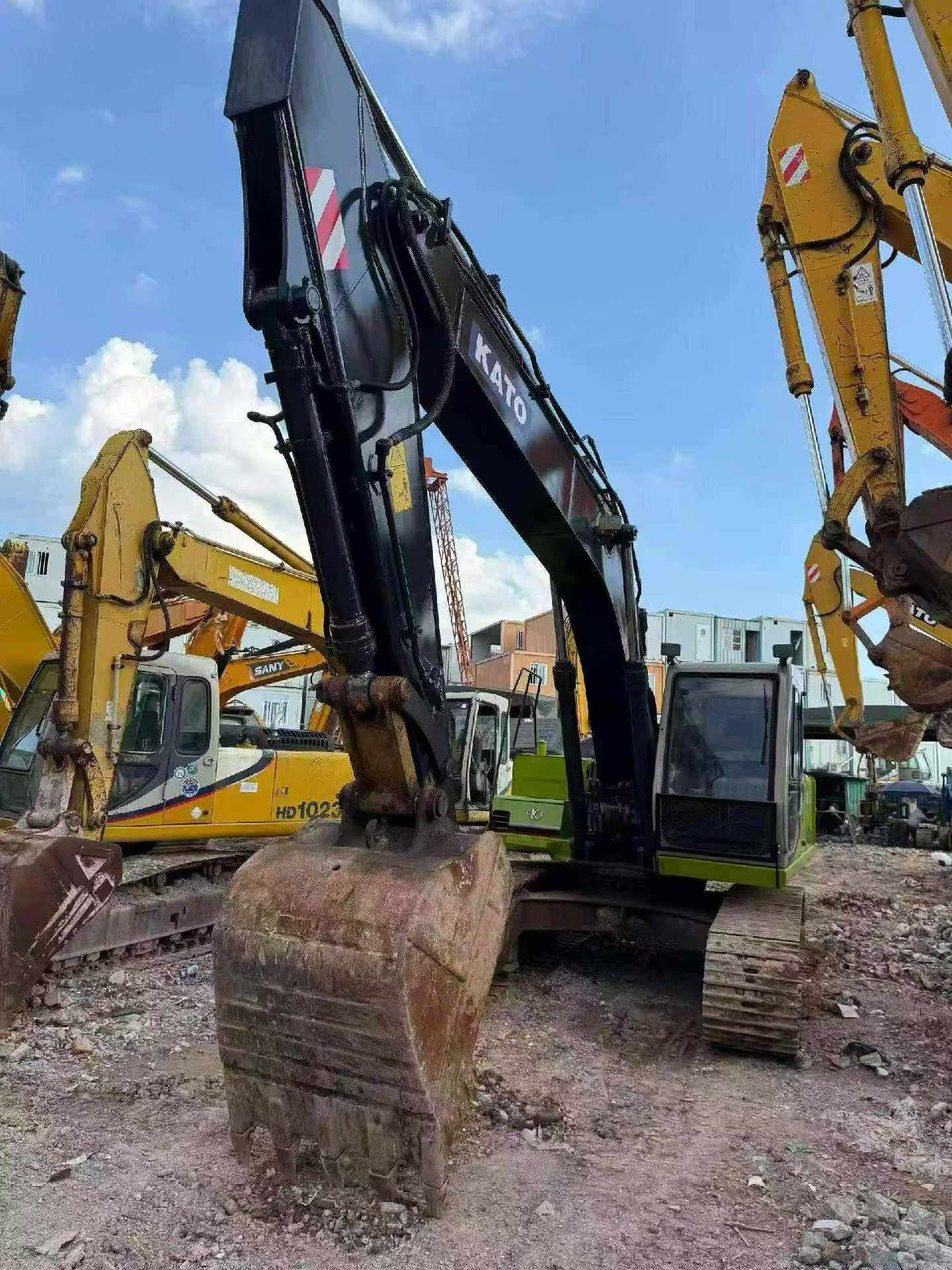Buy Kato 820-3SP Used Excavator / 8