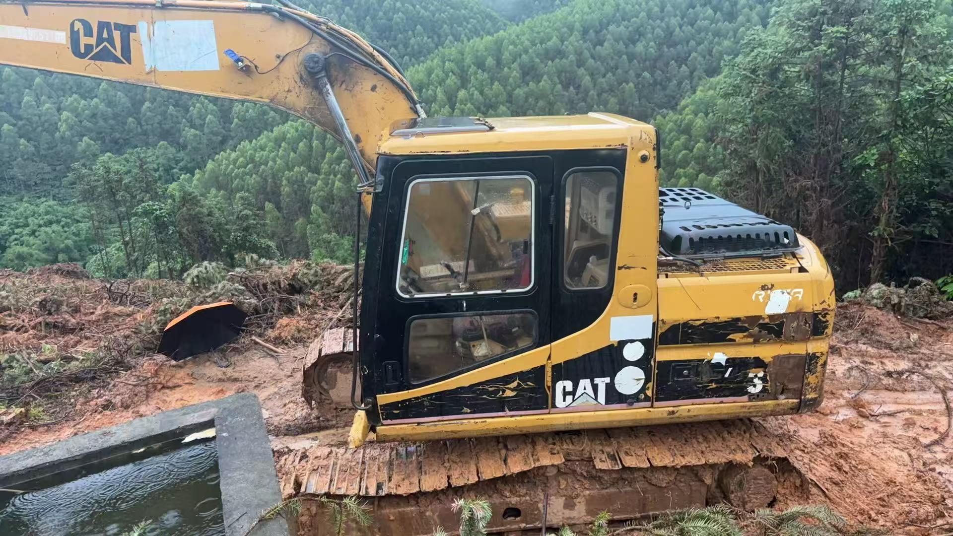 Buy Caterpillar 312 Used Excavator / 2