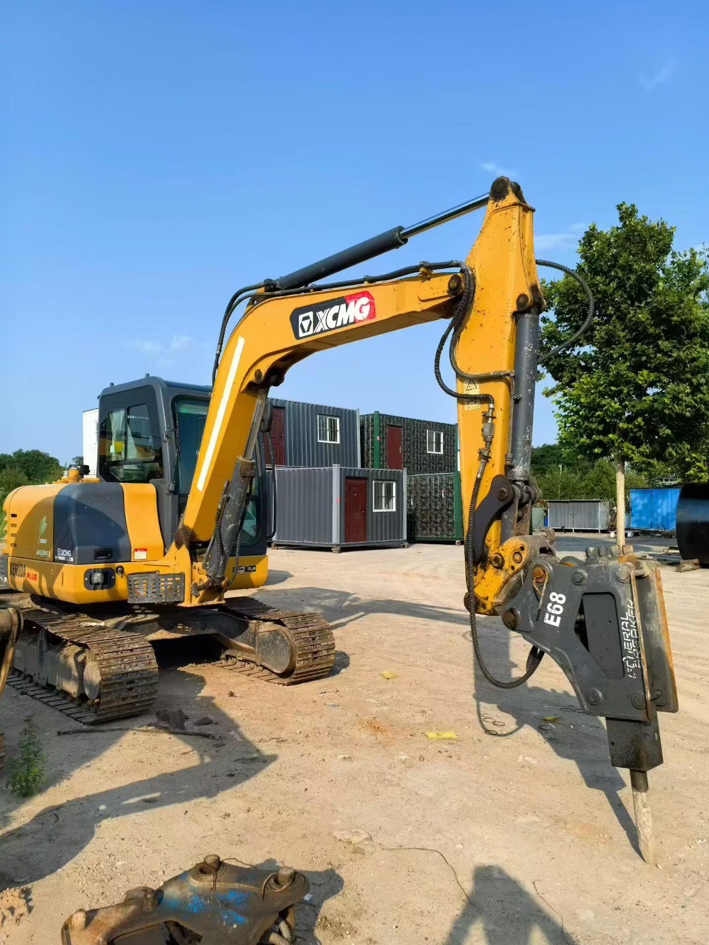 Buy XCMG XE60 Used Excavator / 9