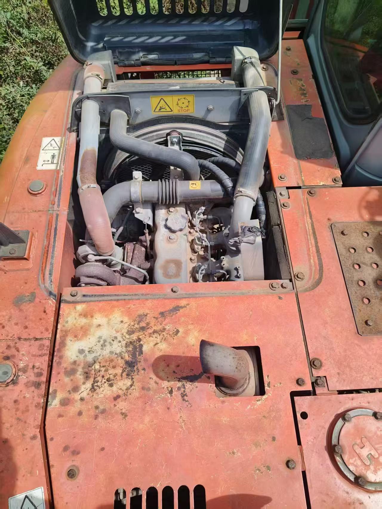 Buy Hitachi EX120-6 Used Excavator / 2