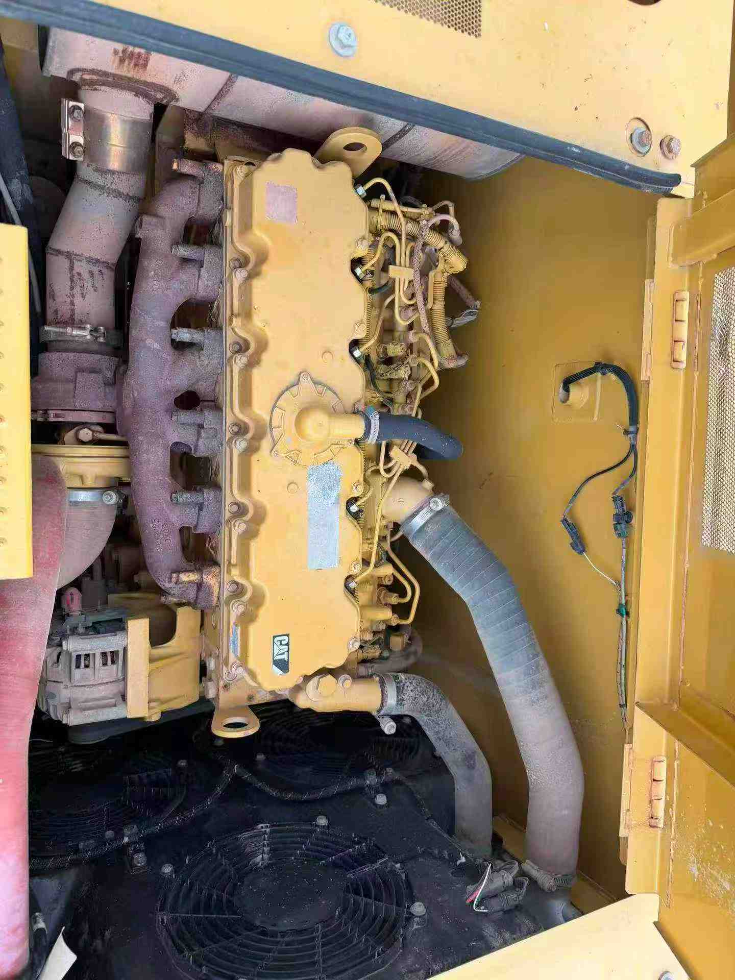 Buy Caterpillar 323 Used Excavator / 7