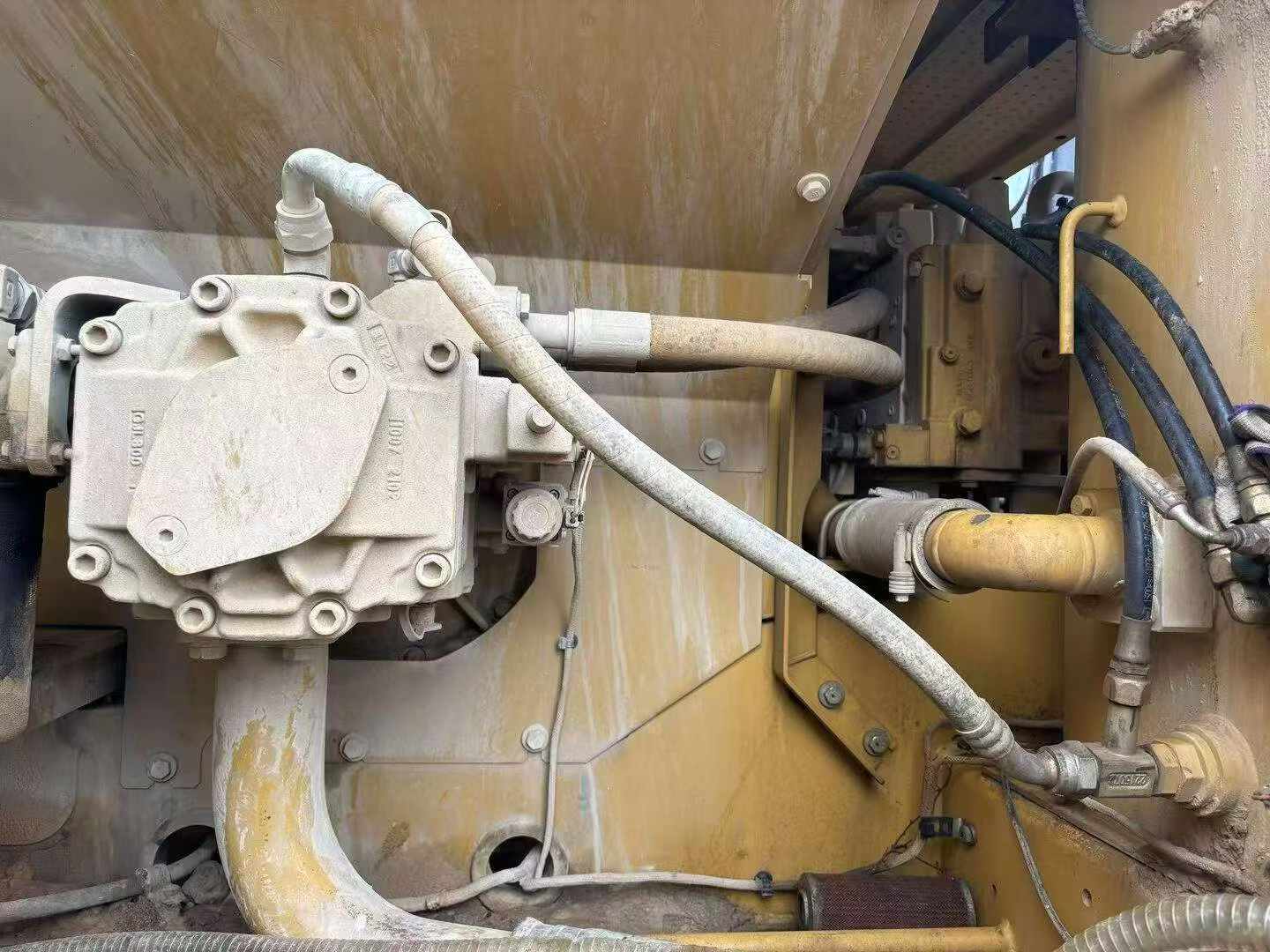 Buy Caterpillar 323 Used Excavator / 7