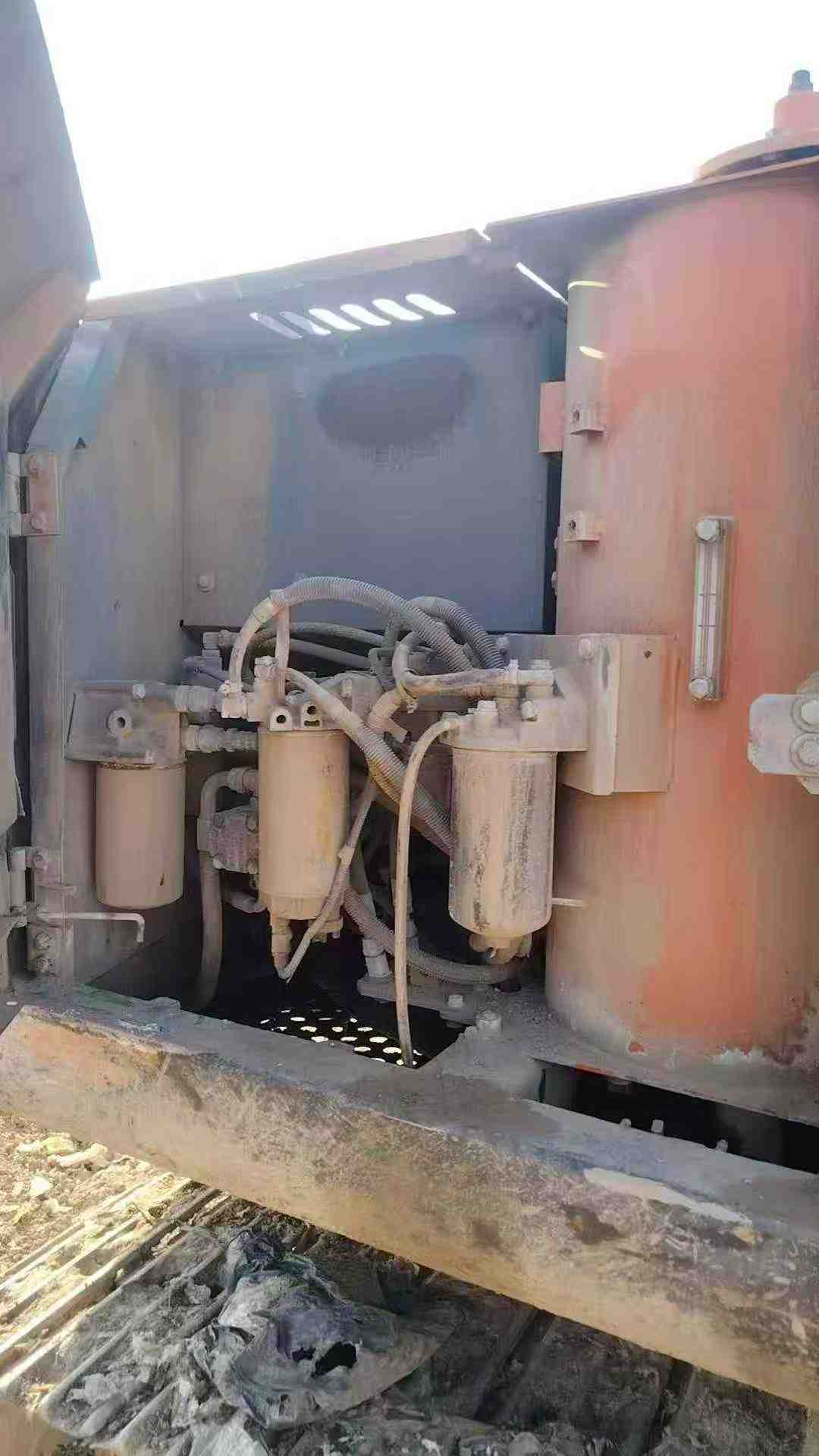 Buy Hitachi EX130 Used Excavator / 2