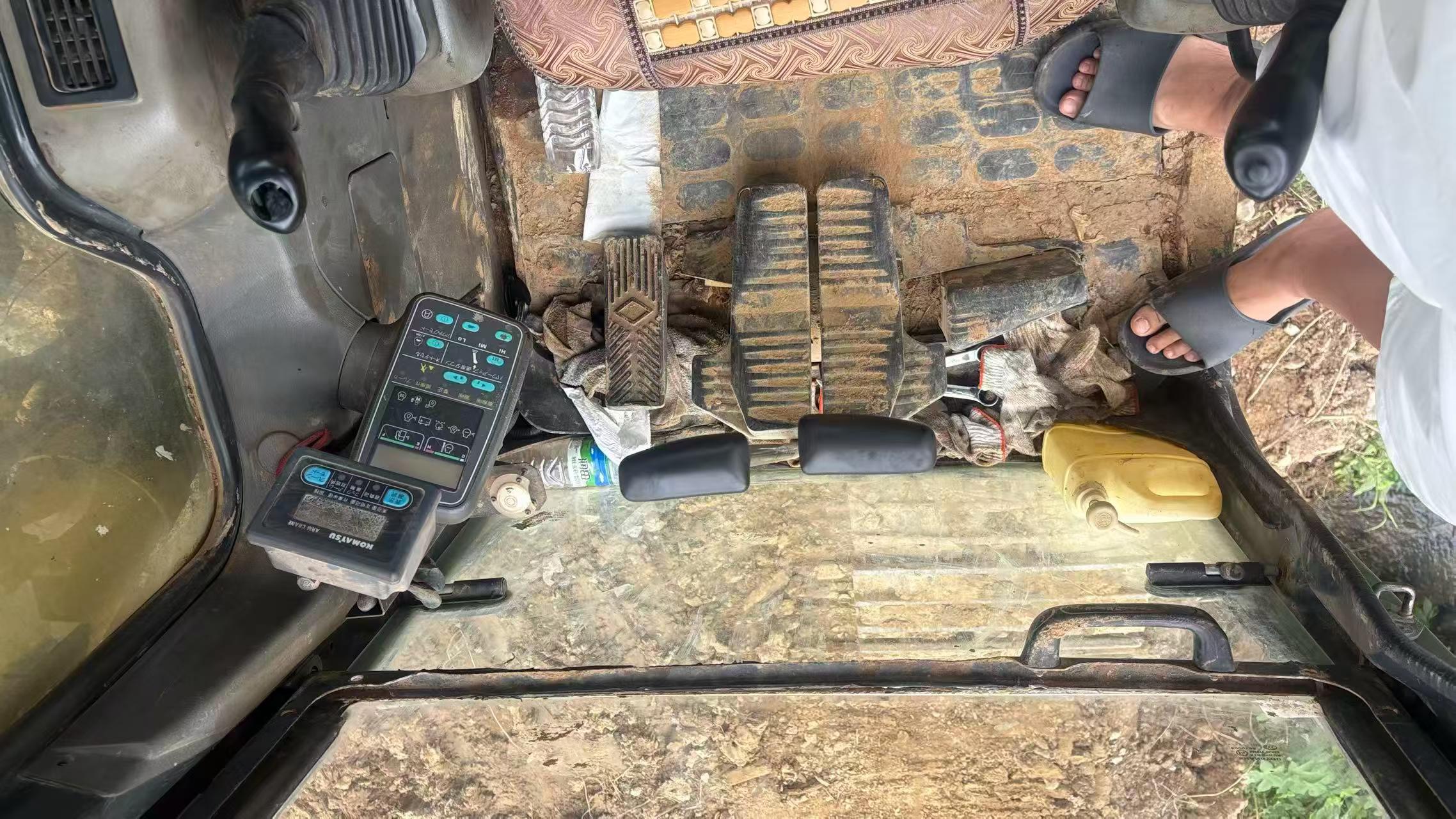 Buy Komatsu PC120-6 Used Excavator / 6