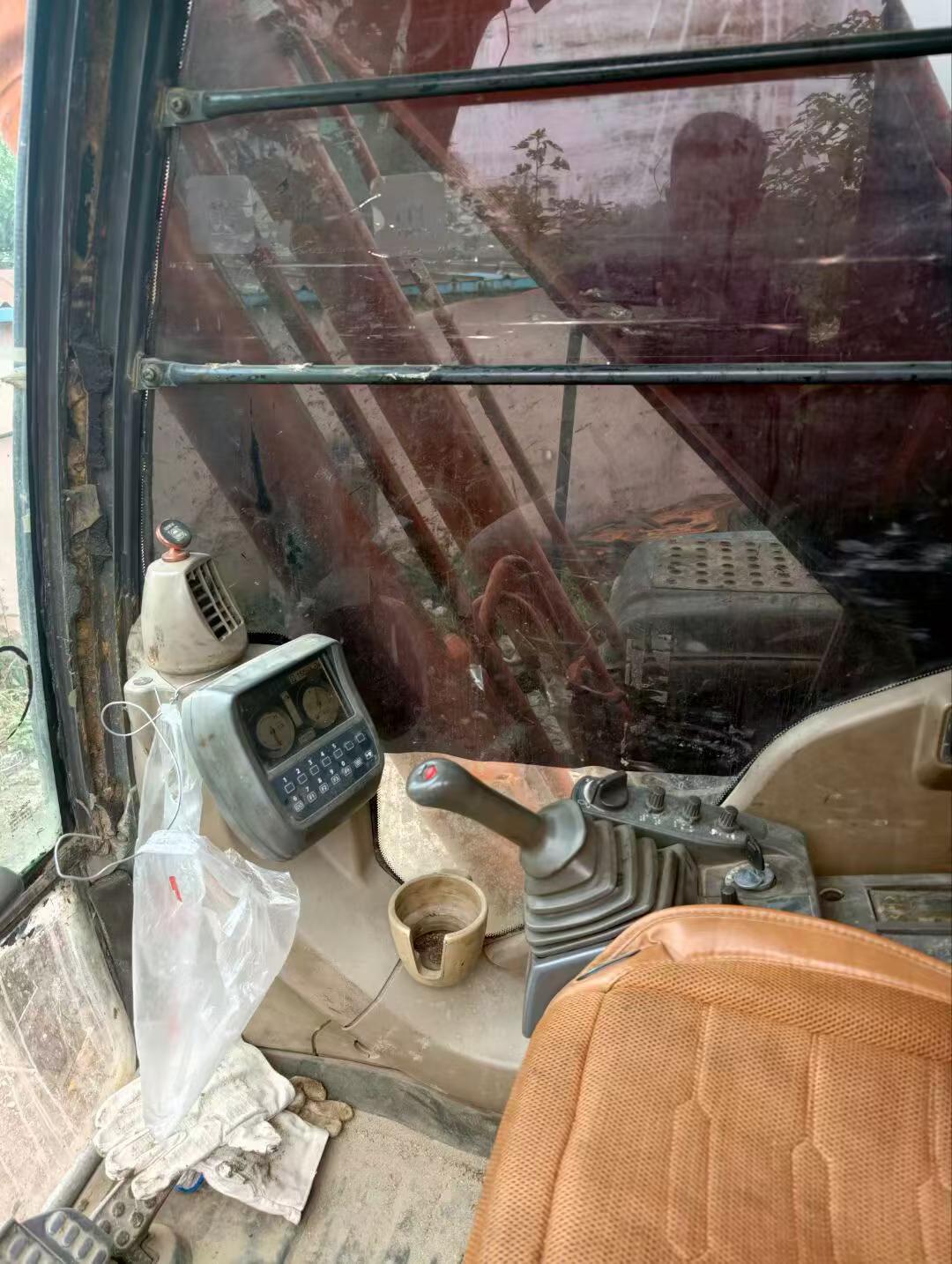 Buy Hitachi EX200-3 Used Excavator / 9