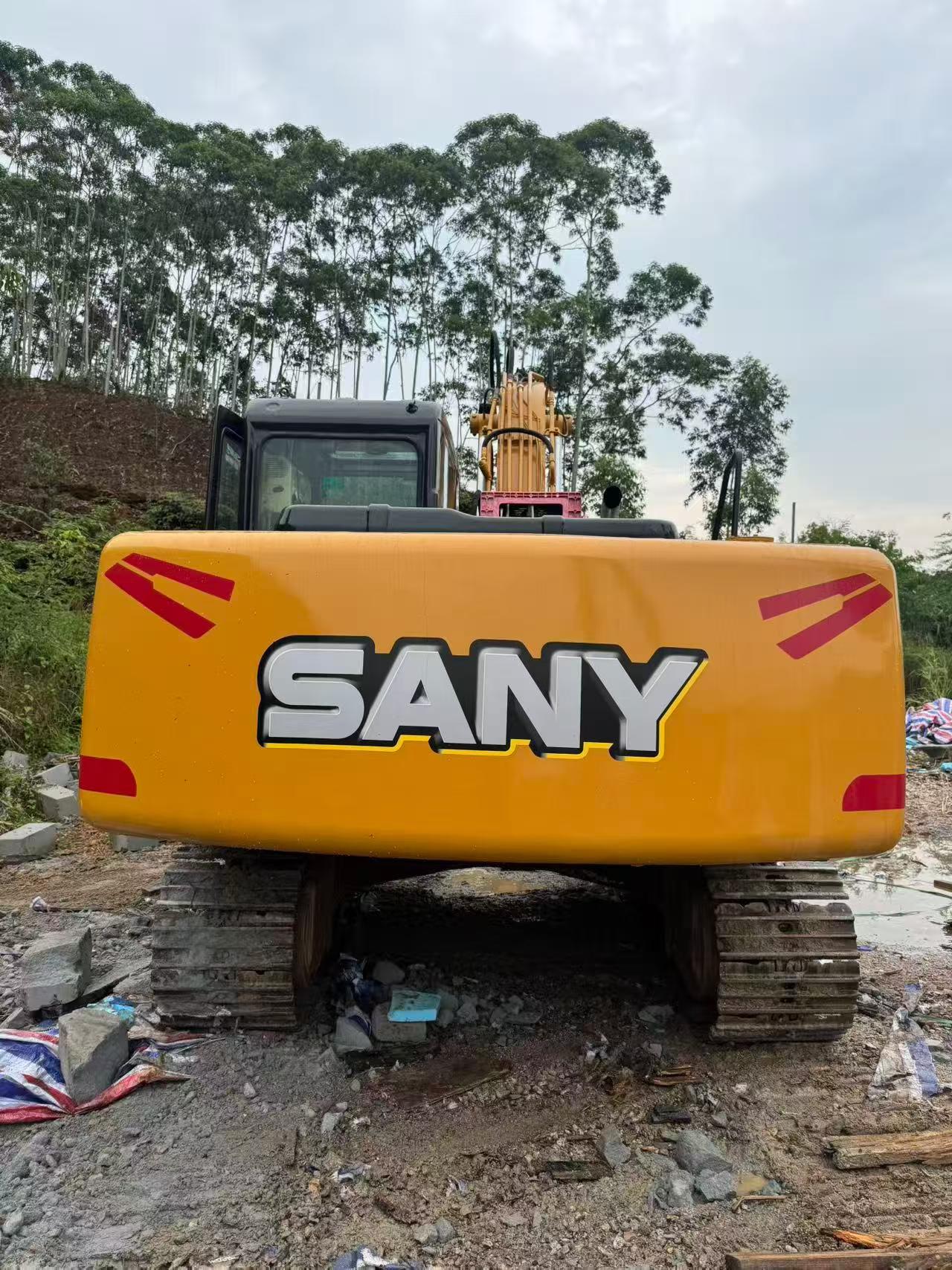 Buy Sany SY135 Used Excavator / 9