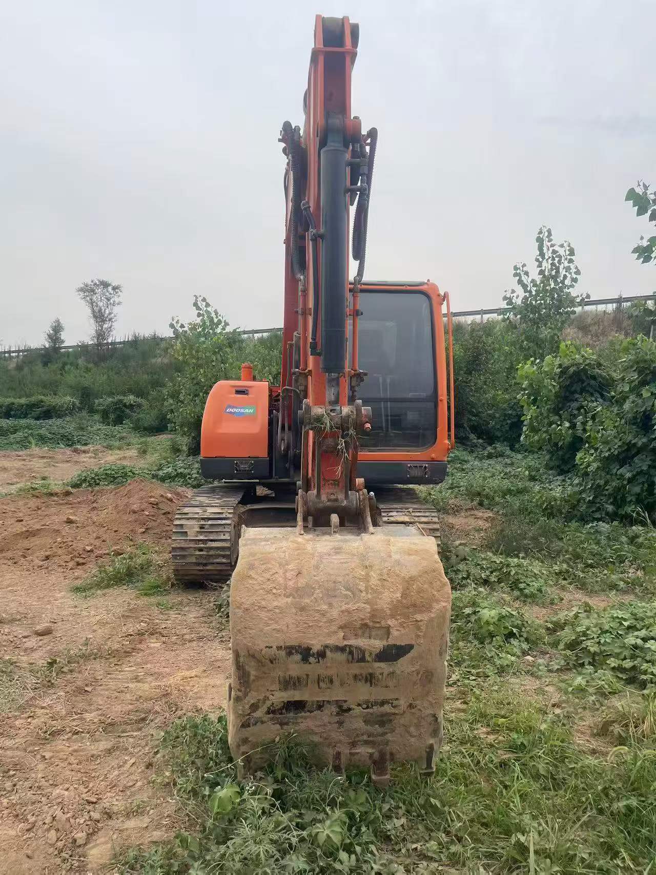 Buy Doosan DX75 Used Excavator / 5