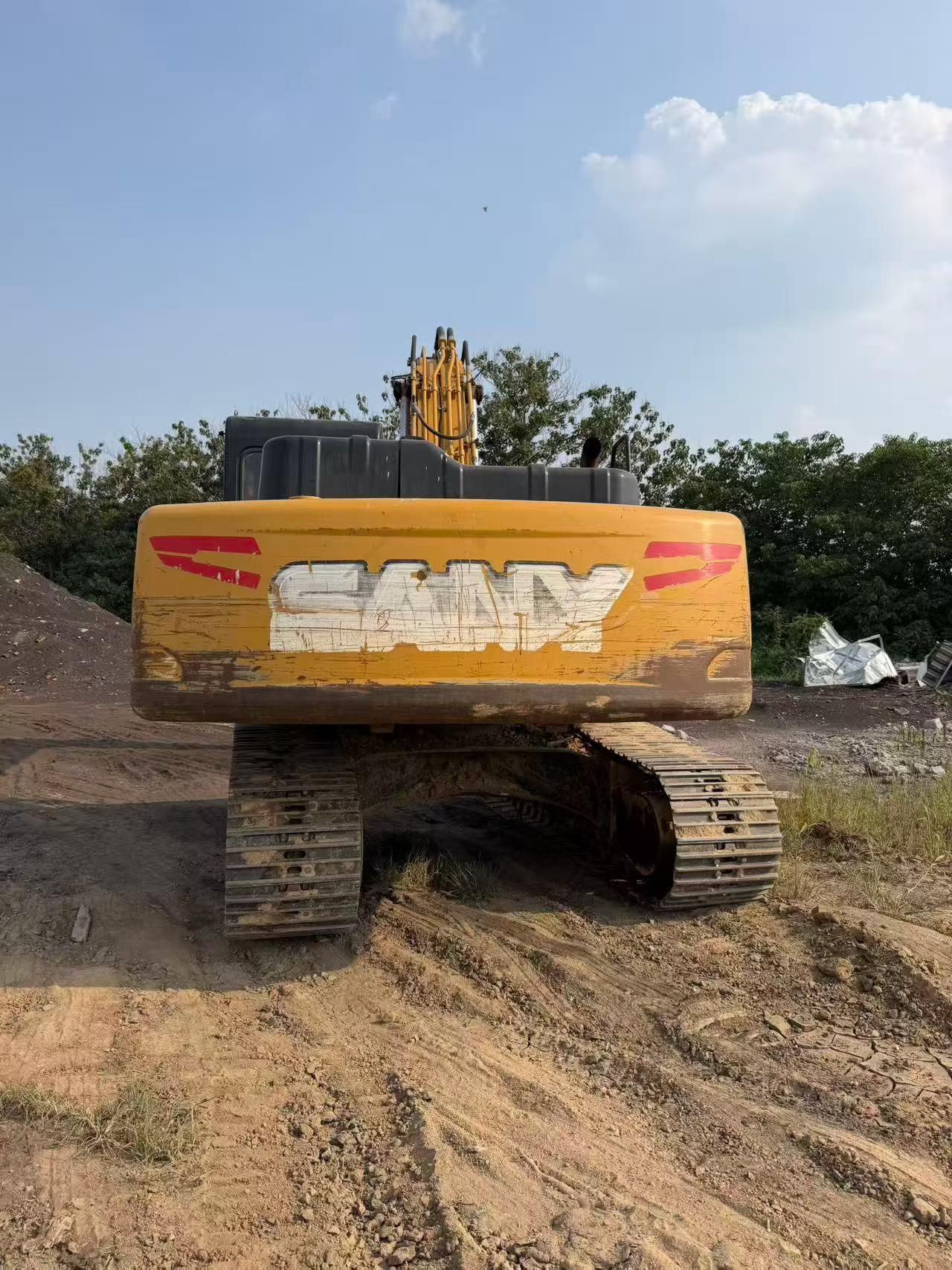 Buy Sany SY200C Used Excavator / 8