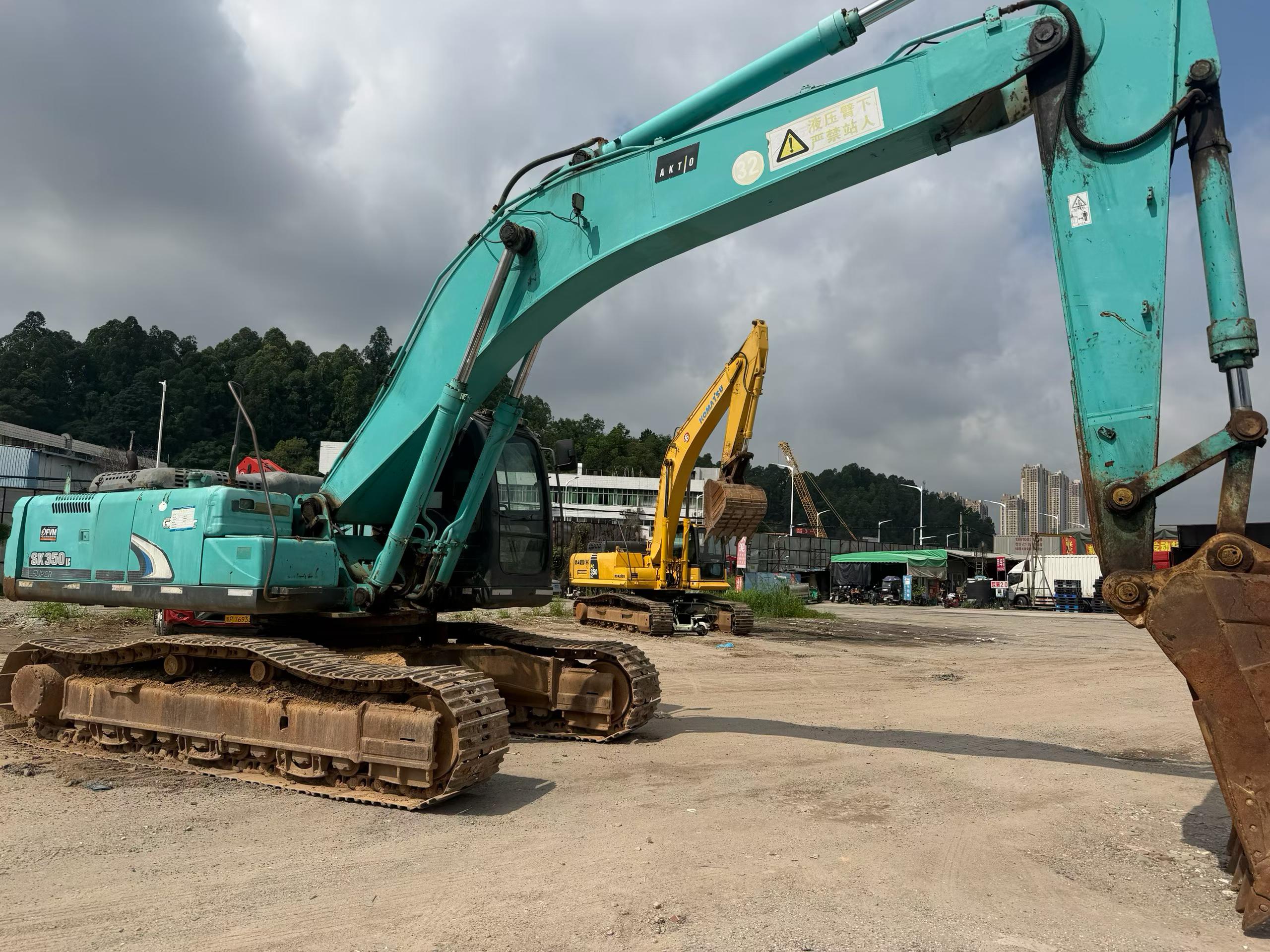 Buy Kobelco SK350-8 Used Excavator / 4