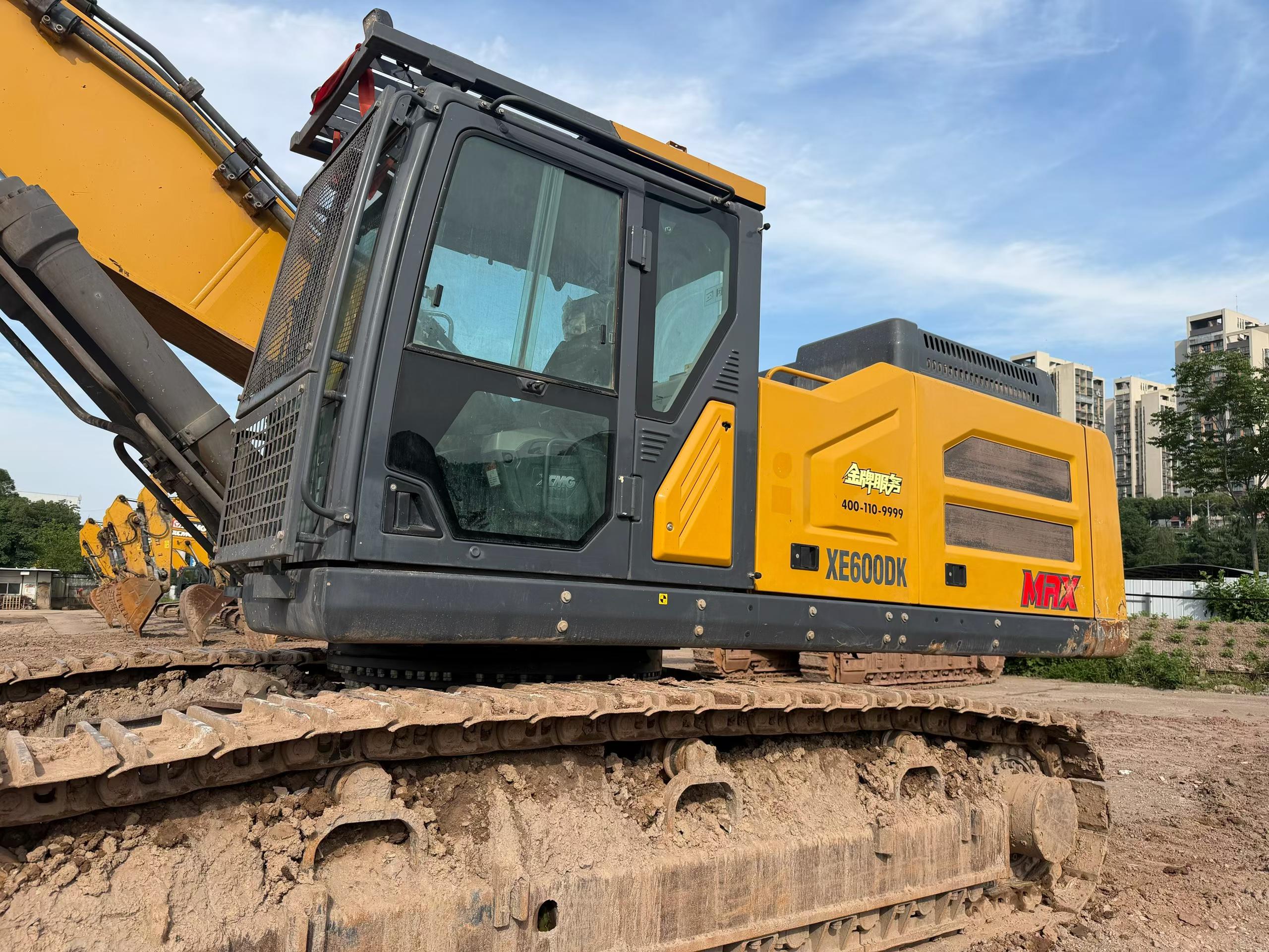 Buy XCMG XE600DK Used Excavator / 2