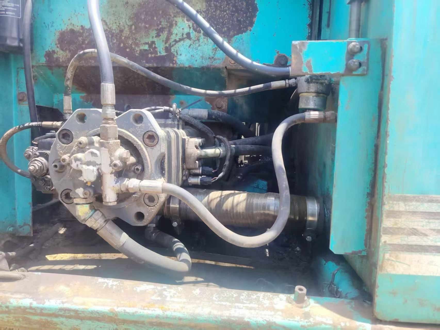 Buy Kobelco SK200-2 Used Excavator / 2