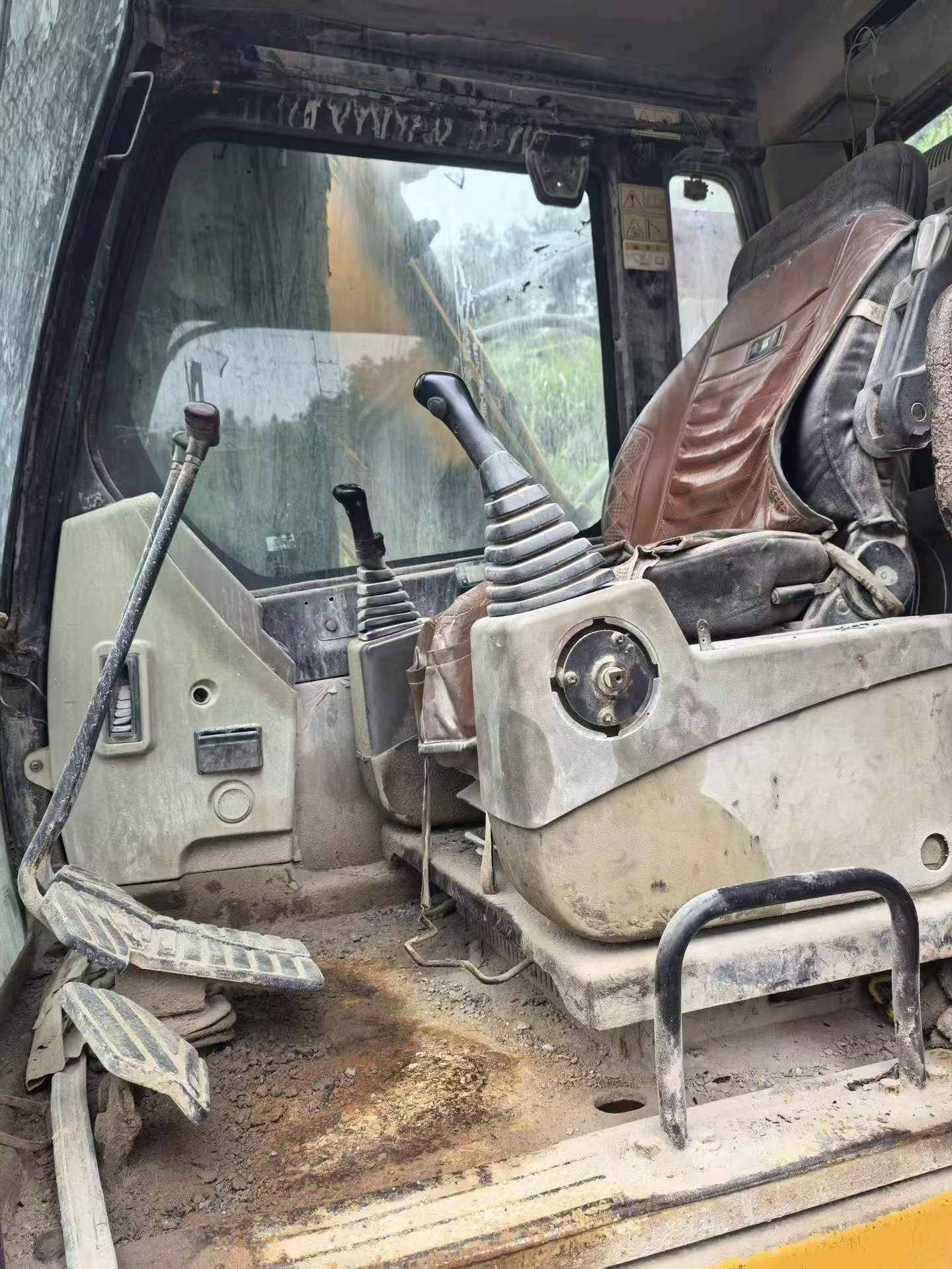 Buy Hyundai R215-7 Used Excavator / 7