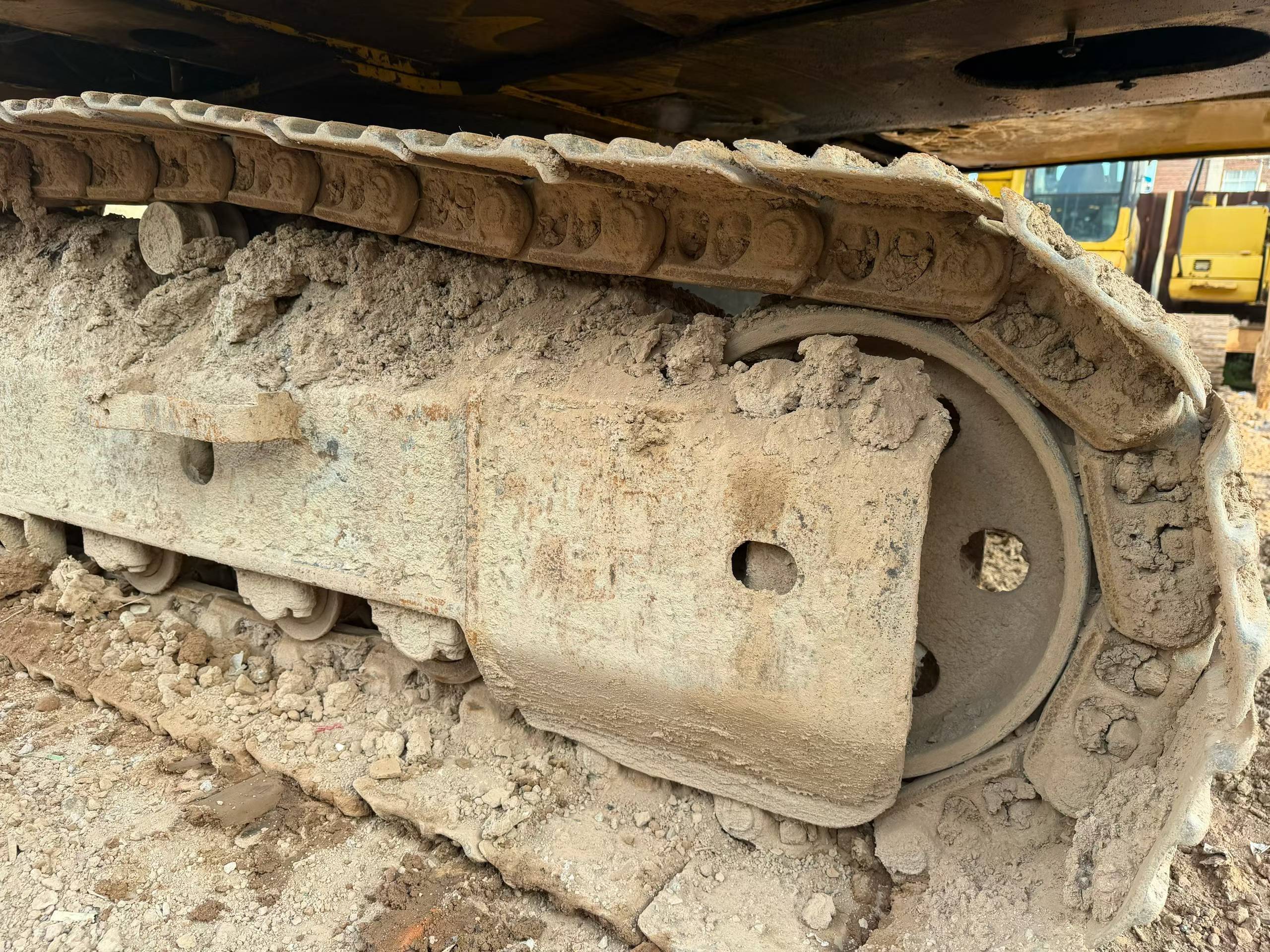 Buy Komatsu PC200-7 Used Excavator / 9