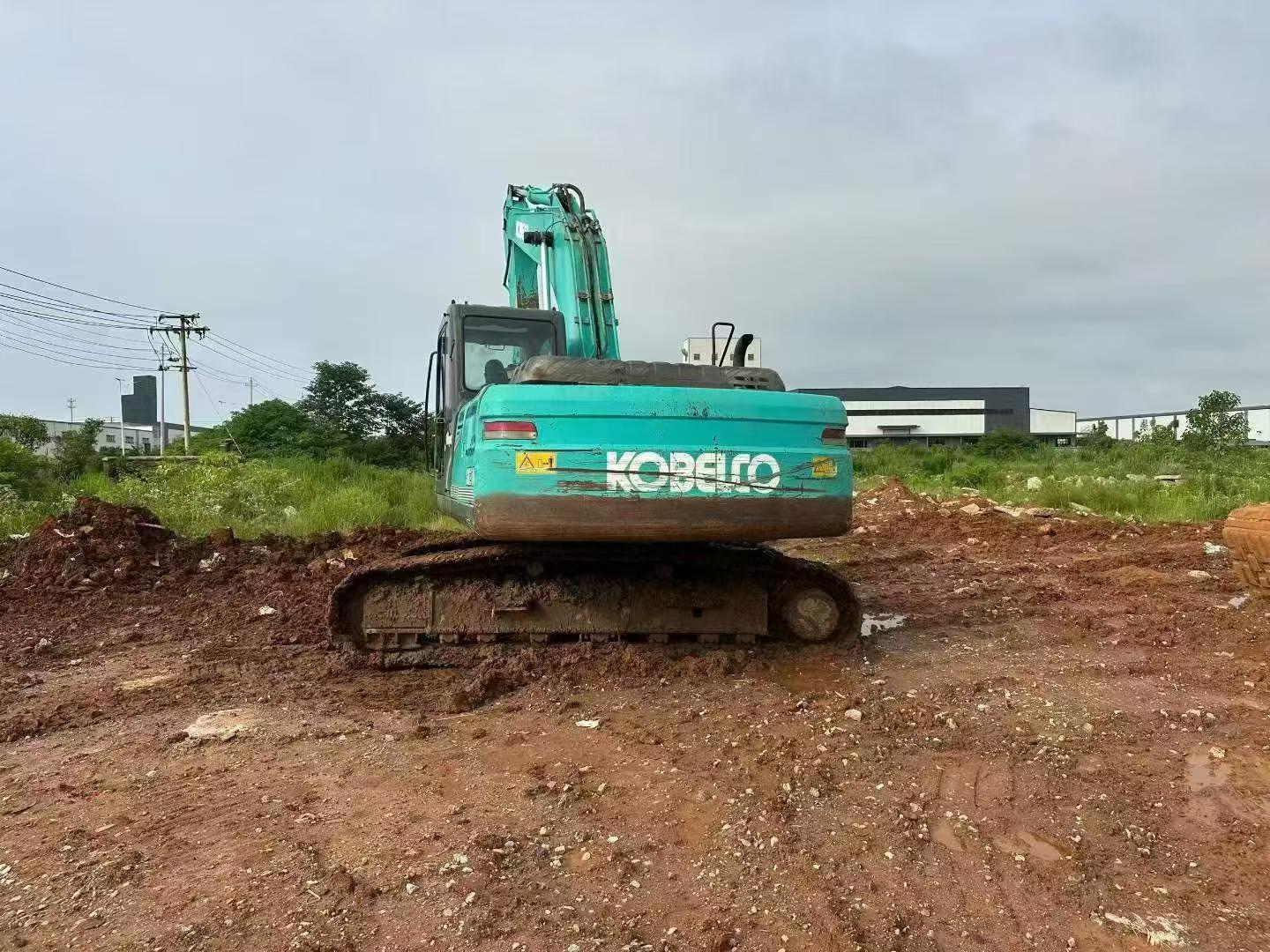 Buy Kobelco SK2008 Used Excavator / 3