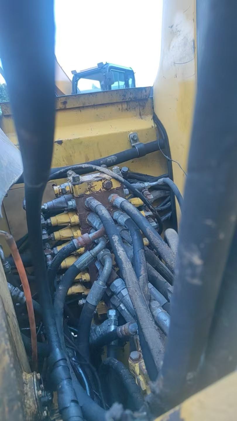 Buy Komatsu PC60 Used Excavator / 6