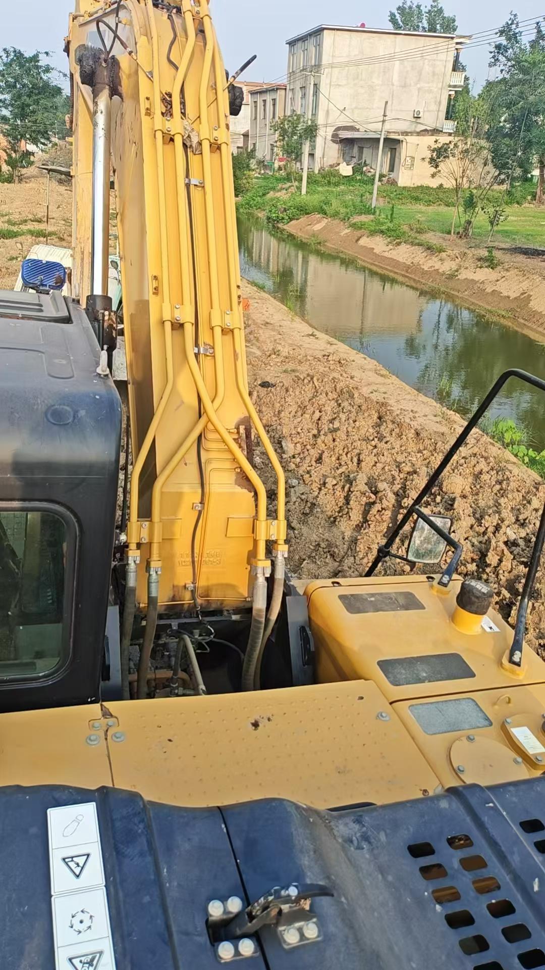 Buy Sany SY215C-8 Used Excavator / 4