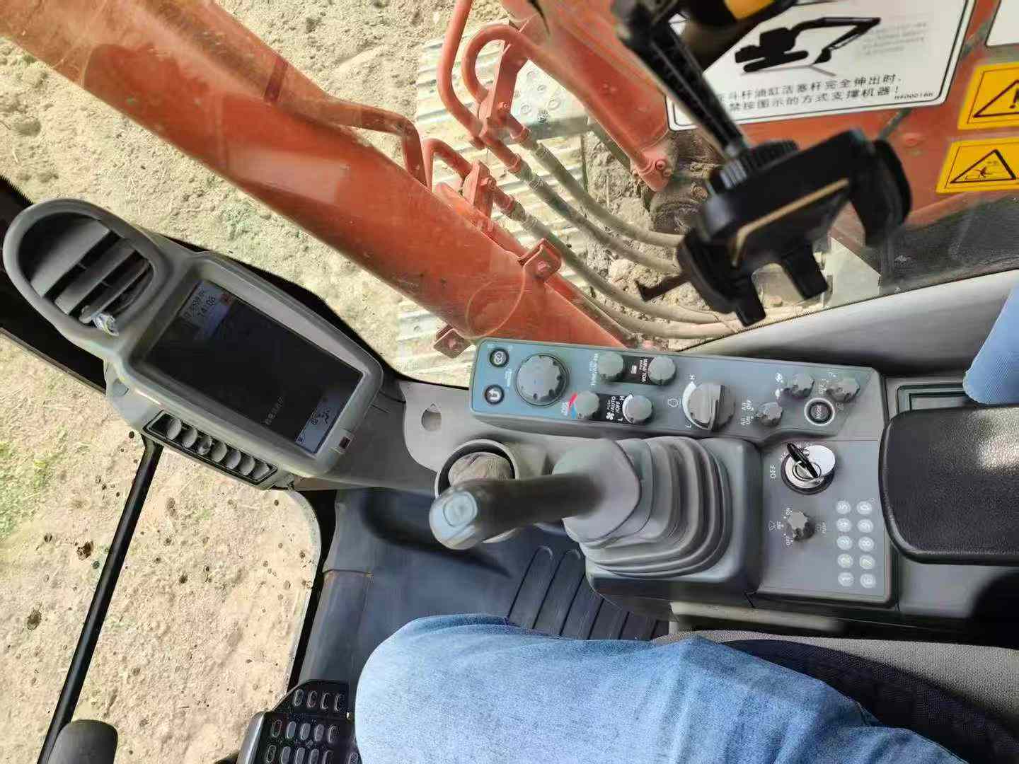 Buy Hitachi ZX120-5A Used Excavator / 8