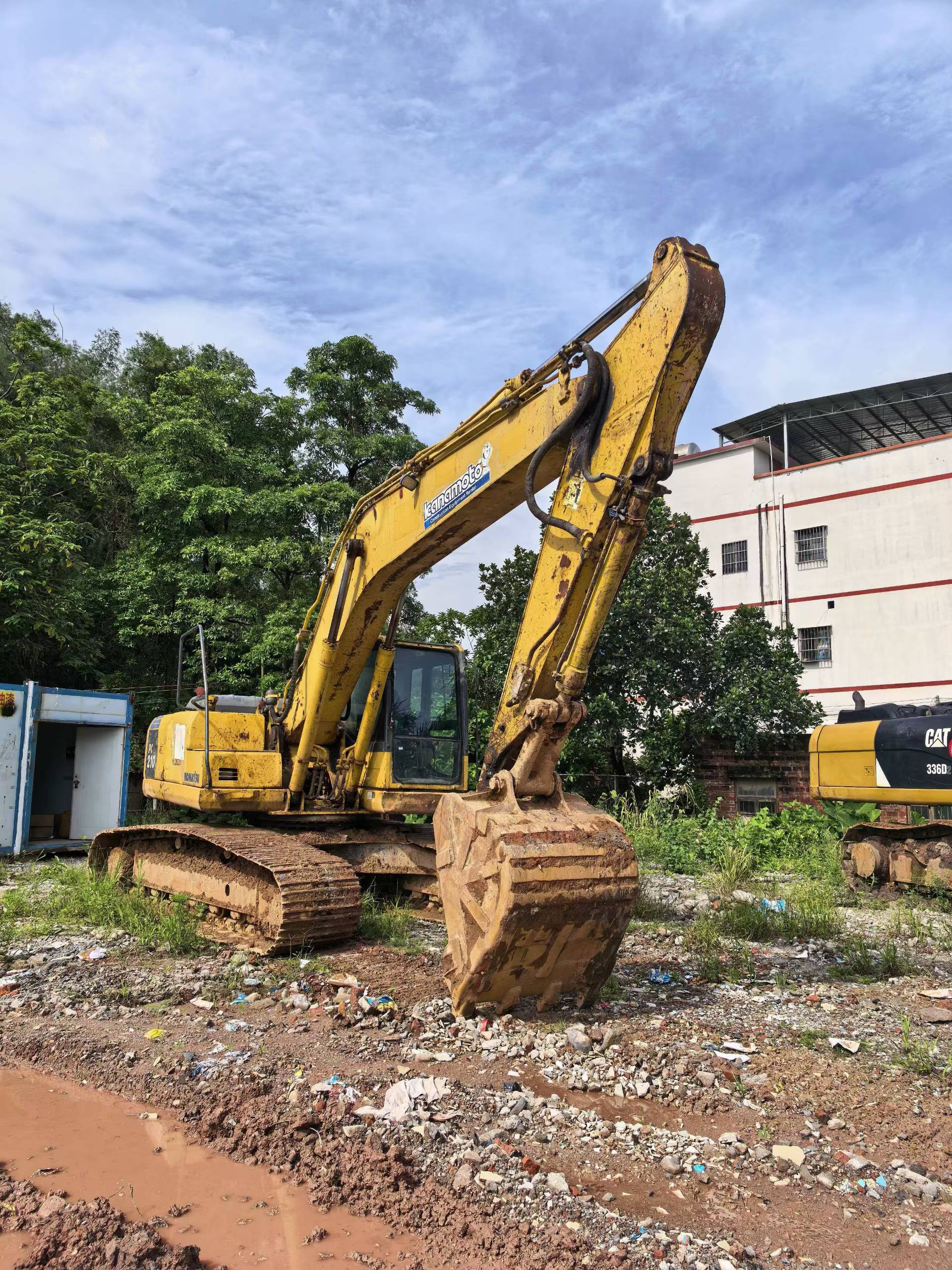 Buy Komatsu PC200-8 Used Excavator / 2