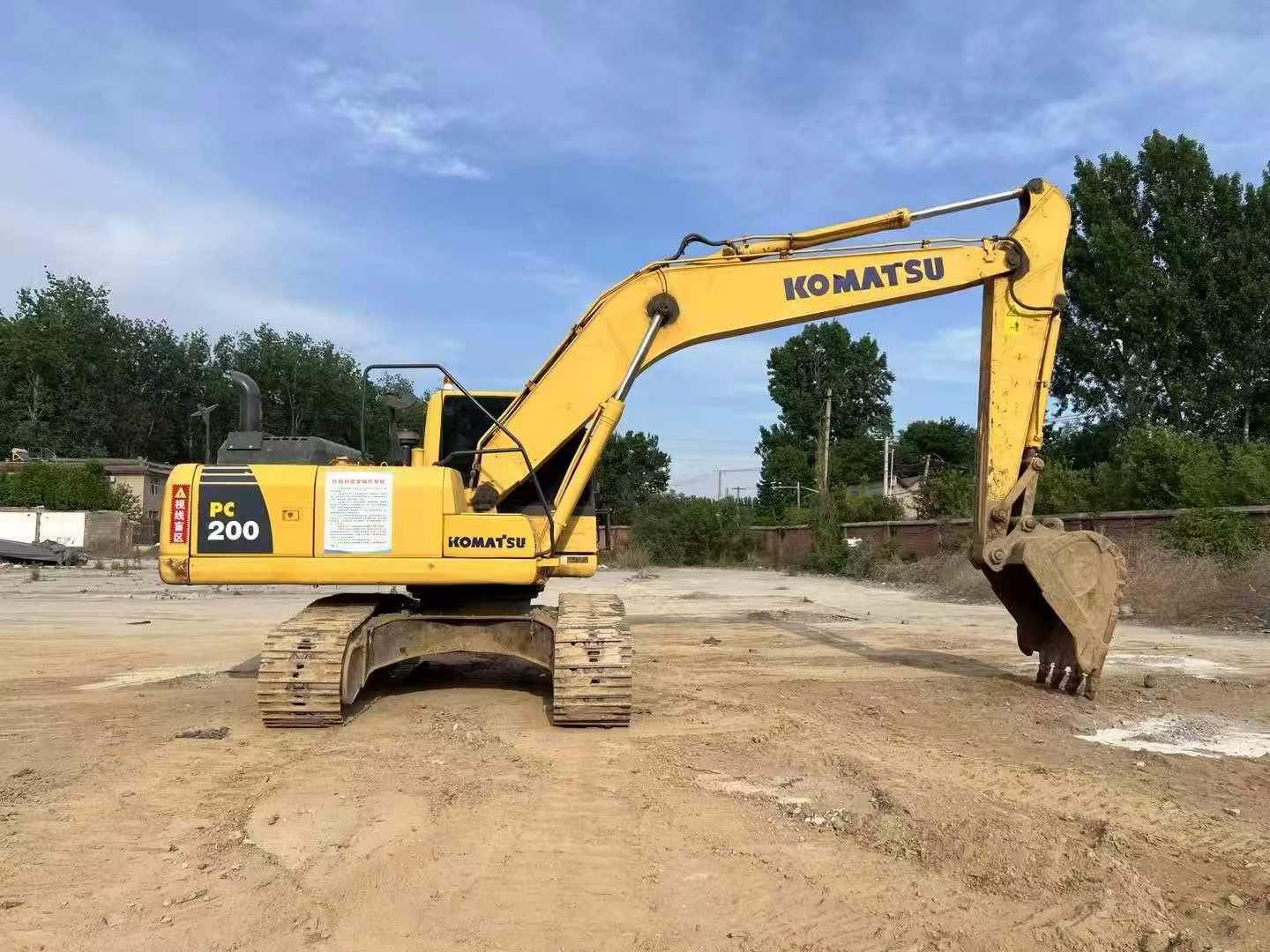 Buy Komatsu PC200-8 Used Excavator / 2
