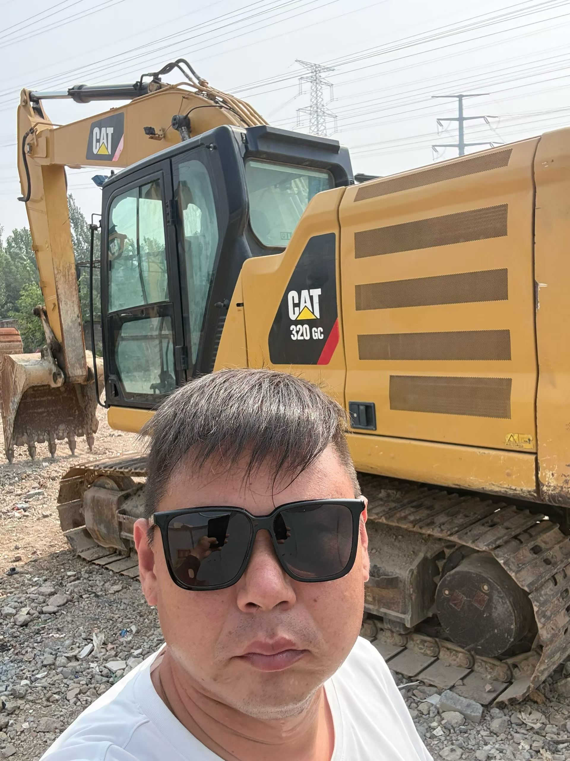 Buy Caterpillar 320GC Used Excavator / 4