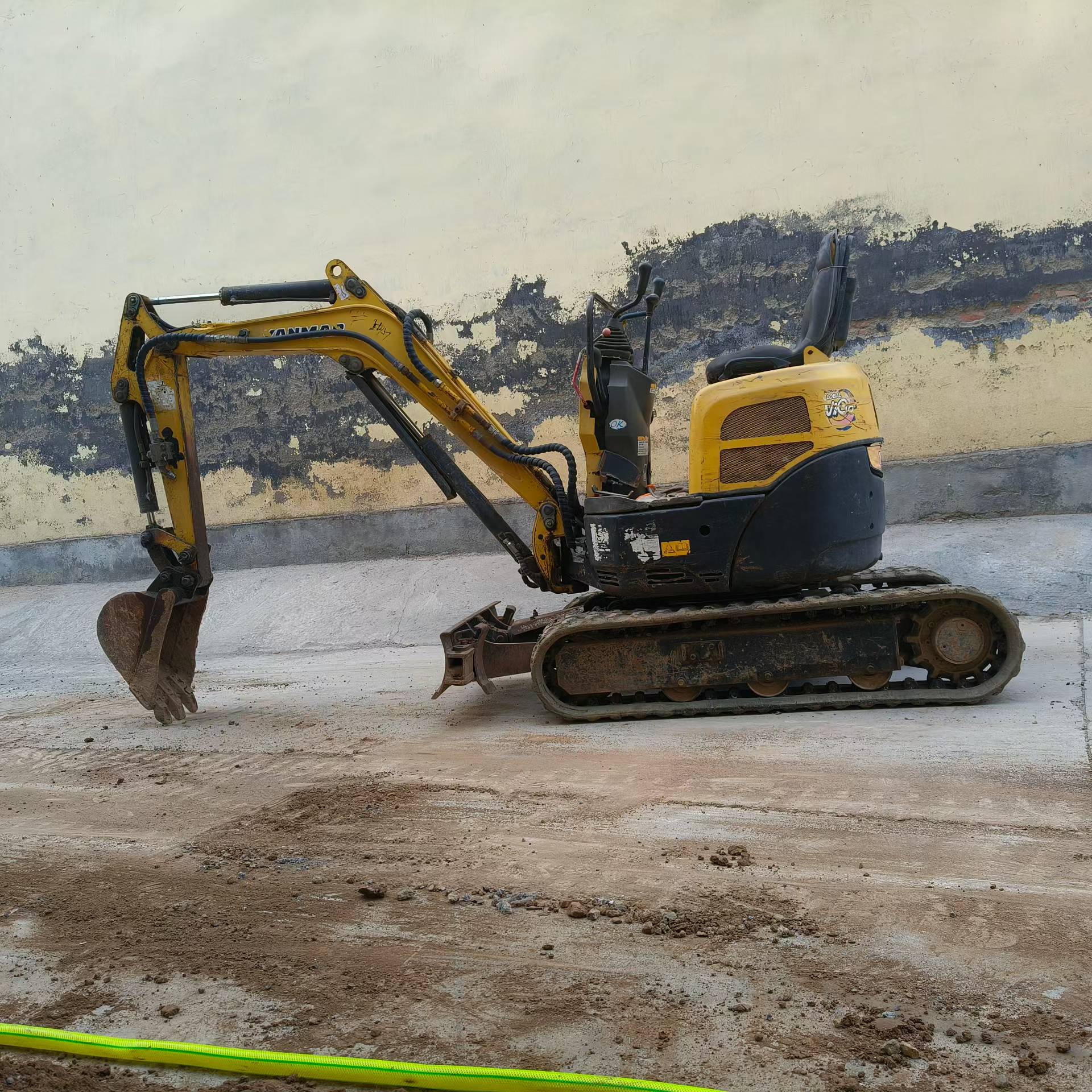 Buy Yanmar Vio10-2 Used Excavator / 4