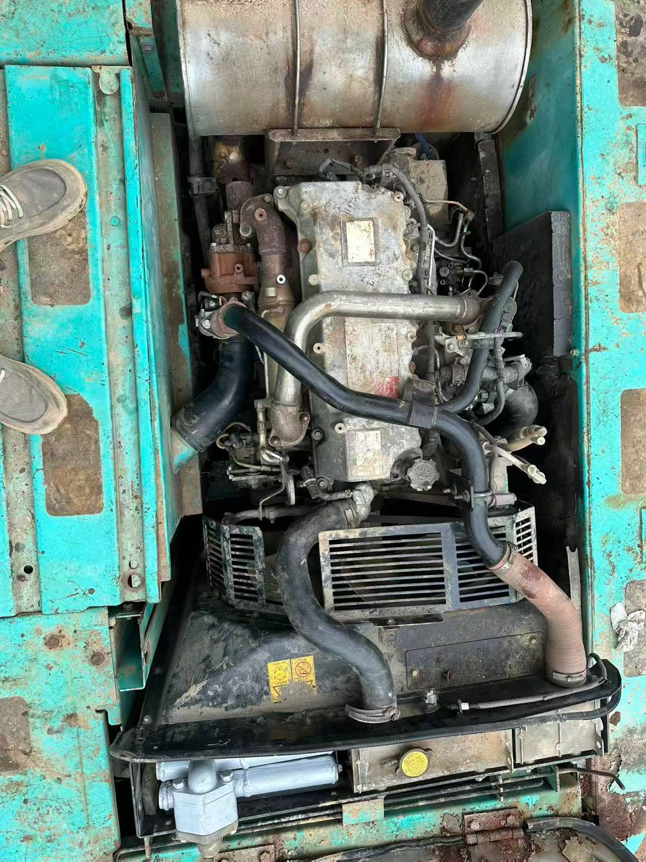 Buy Kobelco SK200-11 Used Excavator / 5