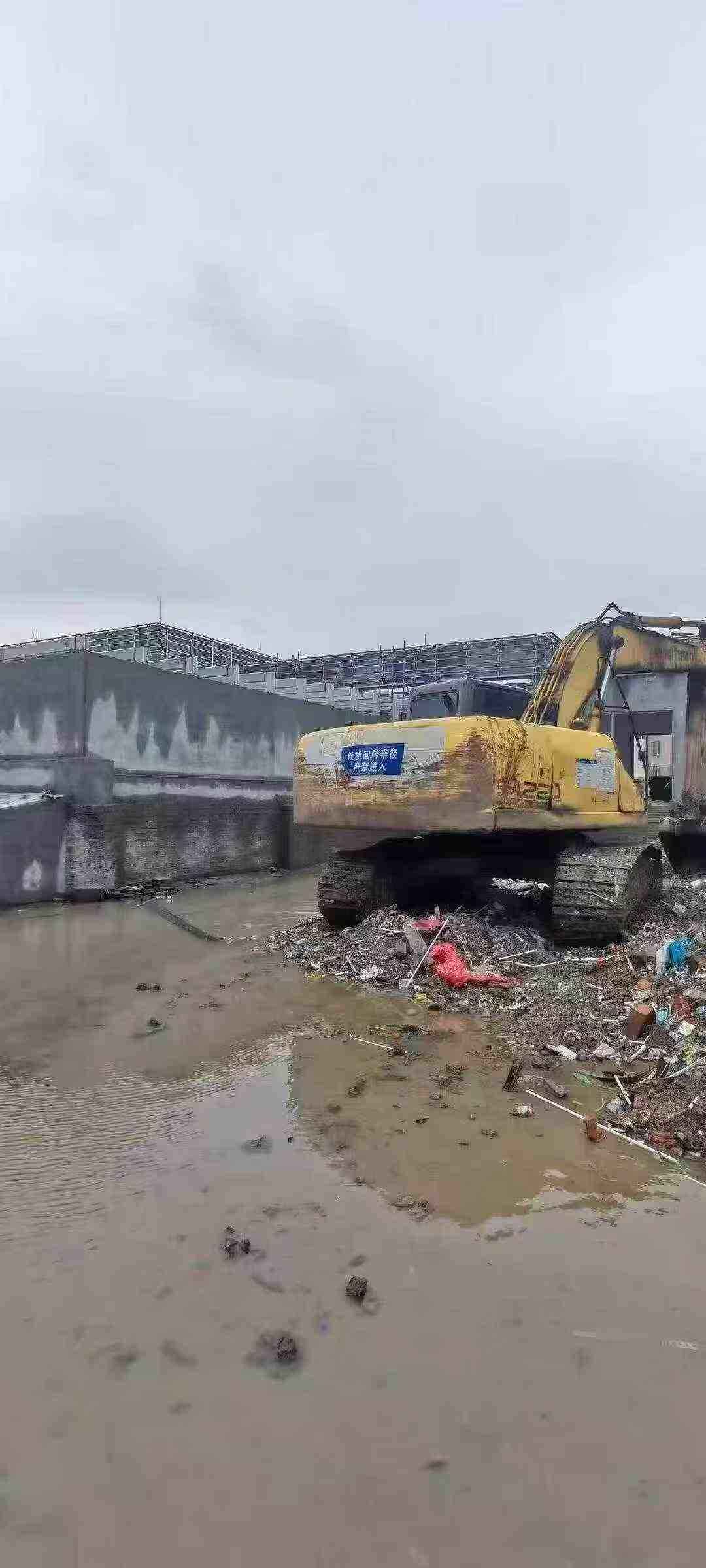Buy Sumitomo SH210-5 Used Excavator / 4