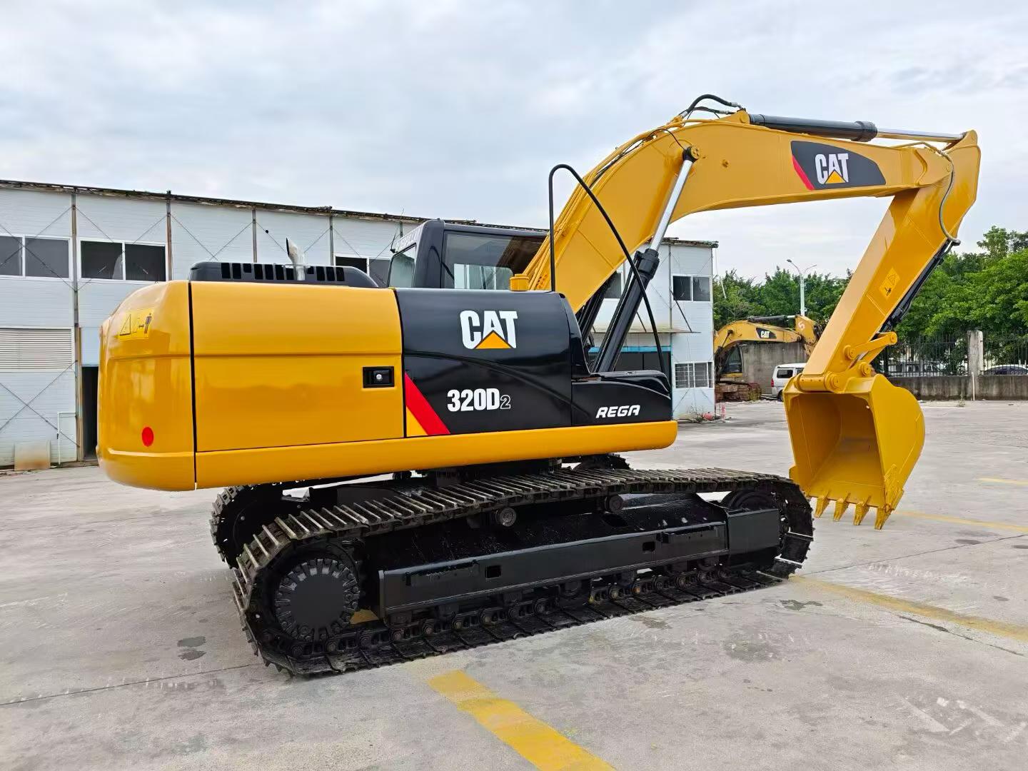 Buy Caterpillar 320D Used Excavator / 2