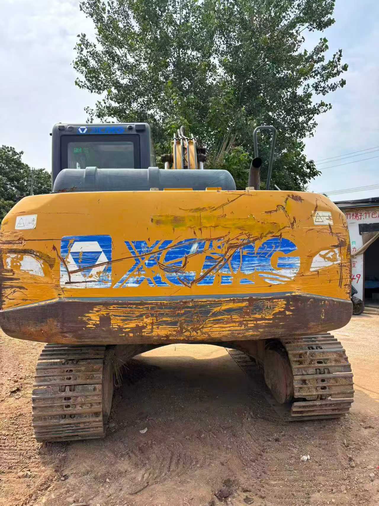 Buy XCMG XE135B Used Excavator / 3