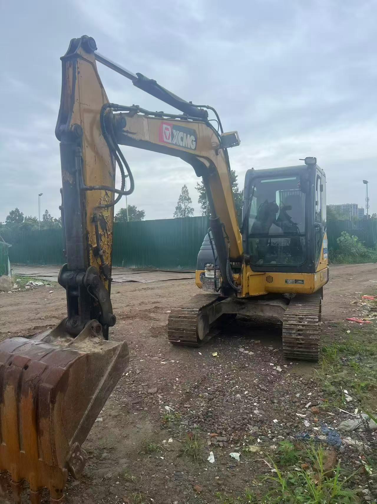 Buy XCMG XE55D Used Excavator / 8