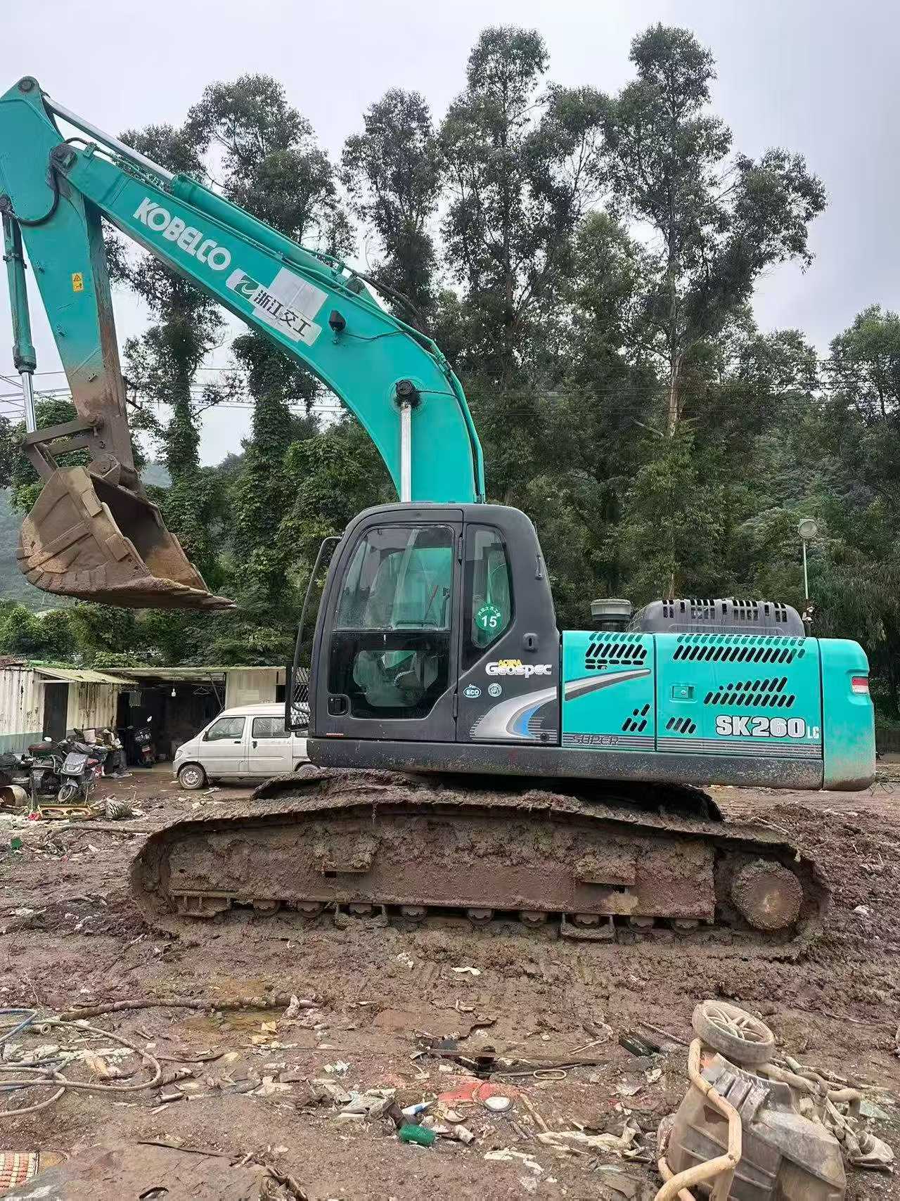 Buy Kobelco SK260 Used Excavator / 4
