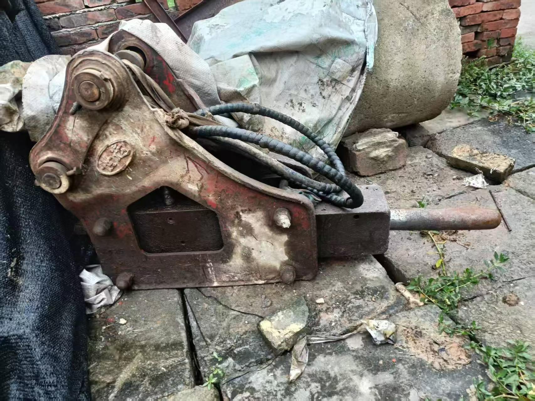 Buy XCMG XE60 Used Excavator / 8