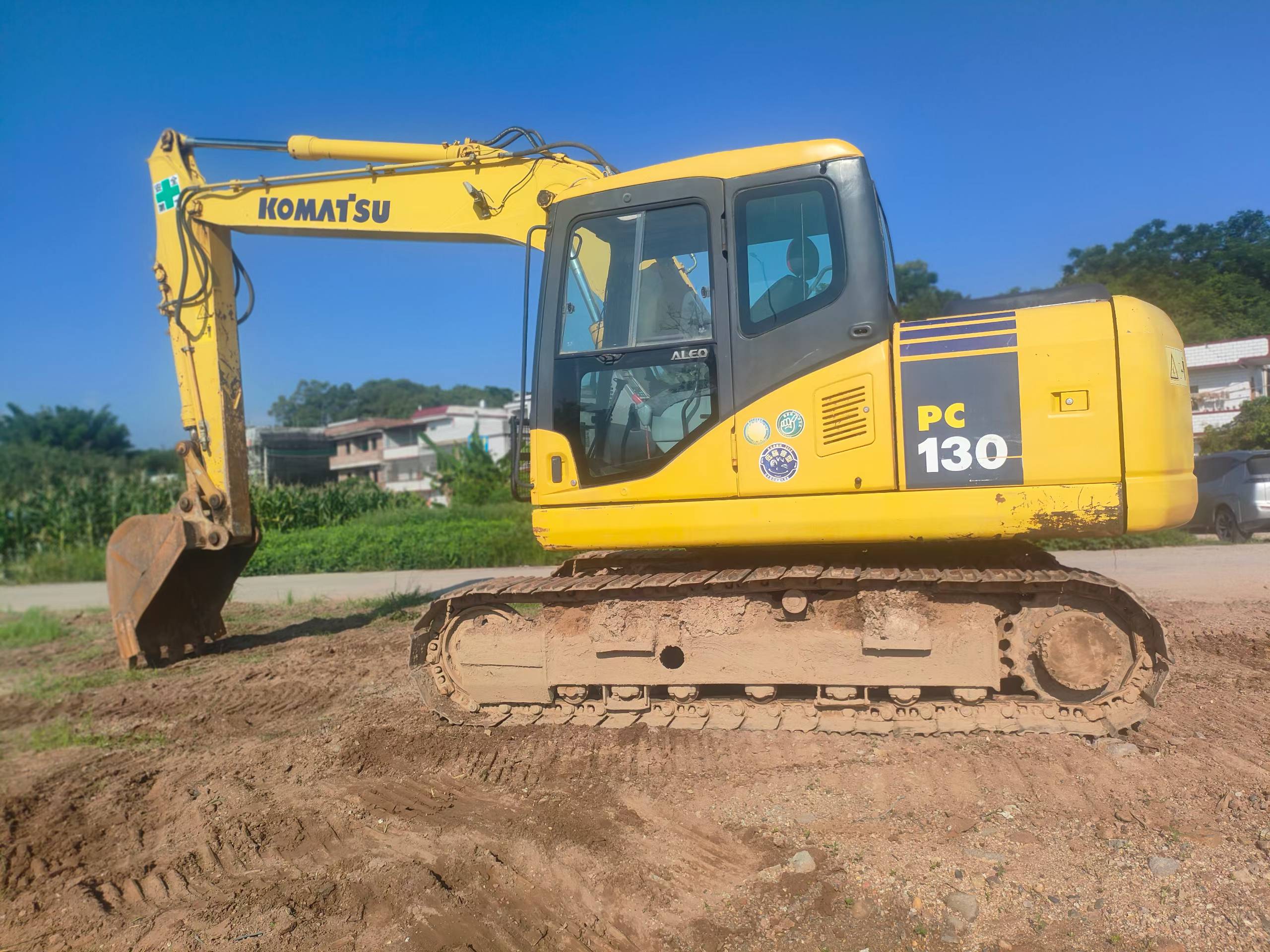 Buy Komatsu PC130-7 Used Excavator / 2