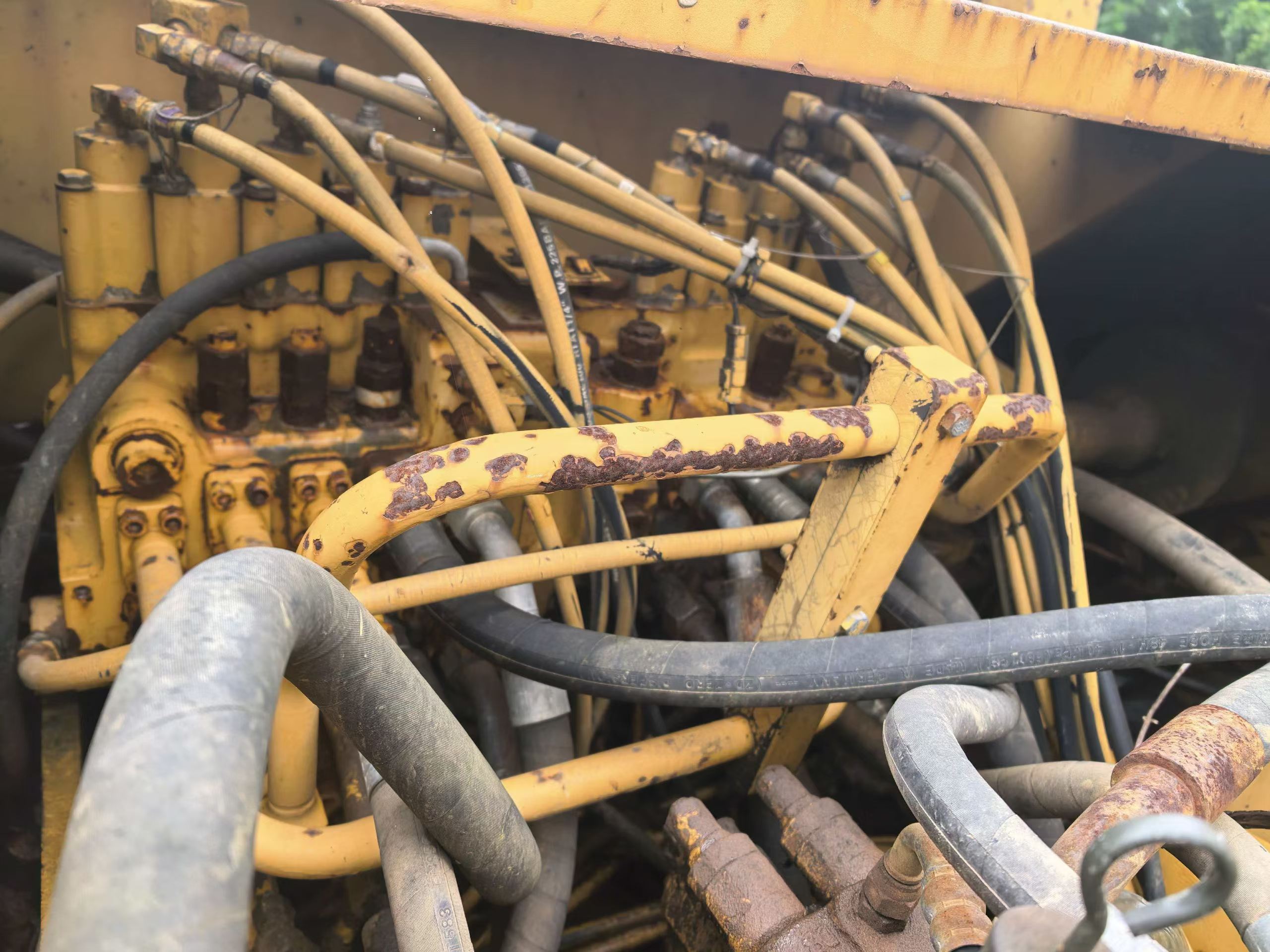 Buy Caterpillar 320B Used Excavator / 4