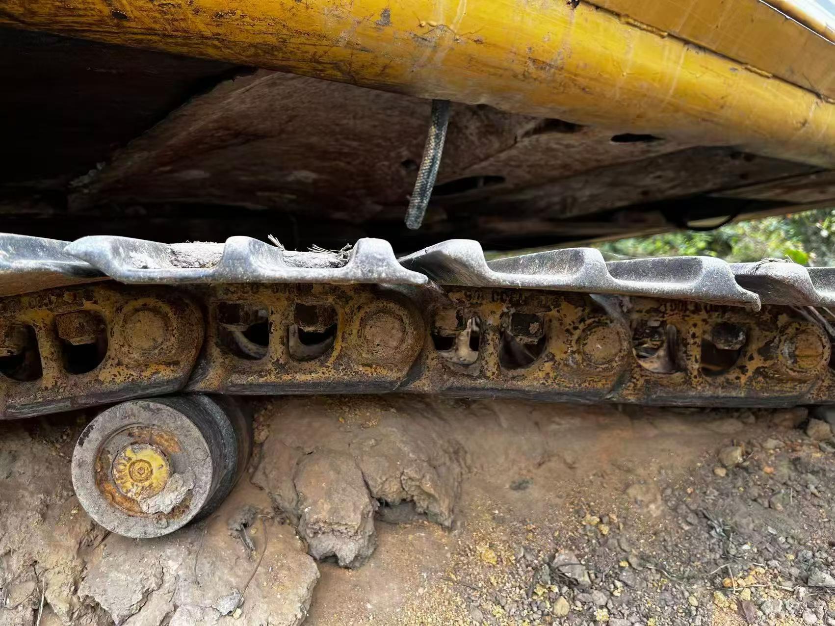 Buy Caterpillar 320B Used Excavator / 2