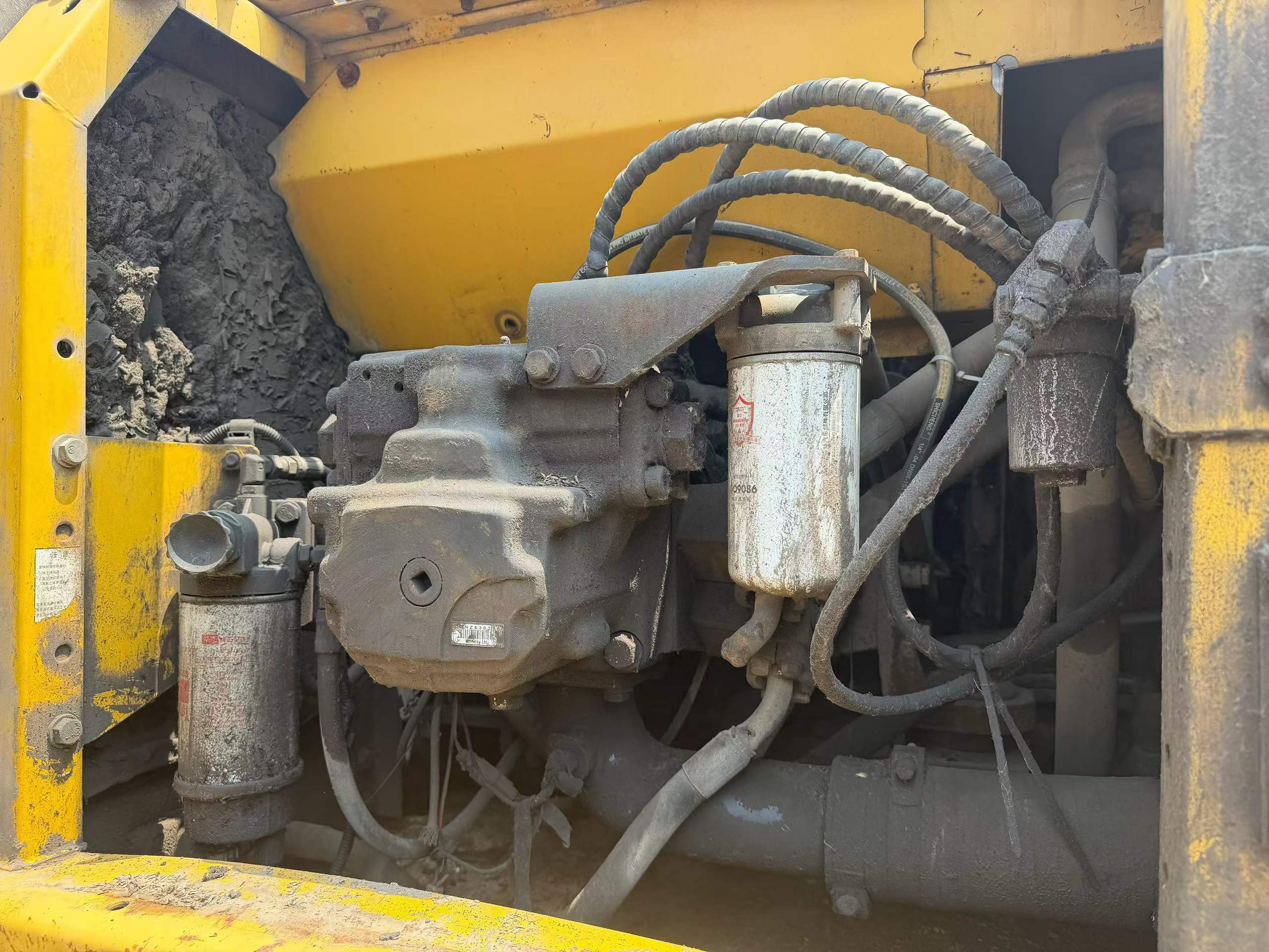 Buy Komatsu PC200-8 Used Excavator / 8