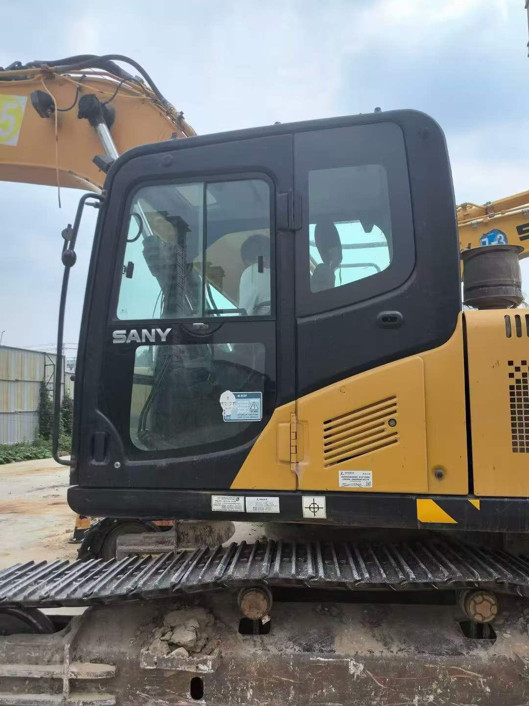 Buy Sany SY205C Used Excavator / 6