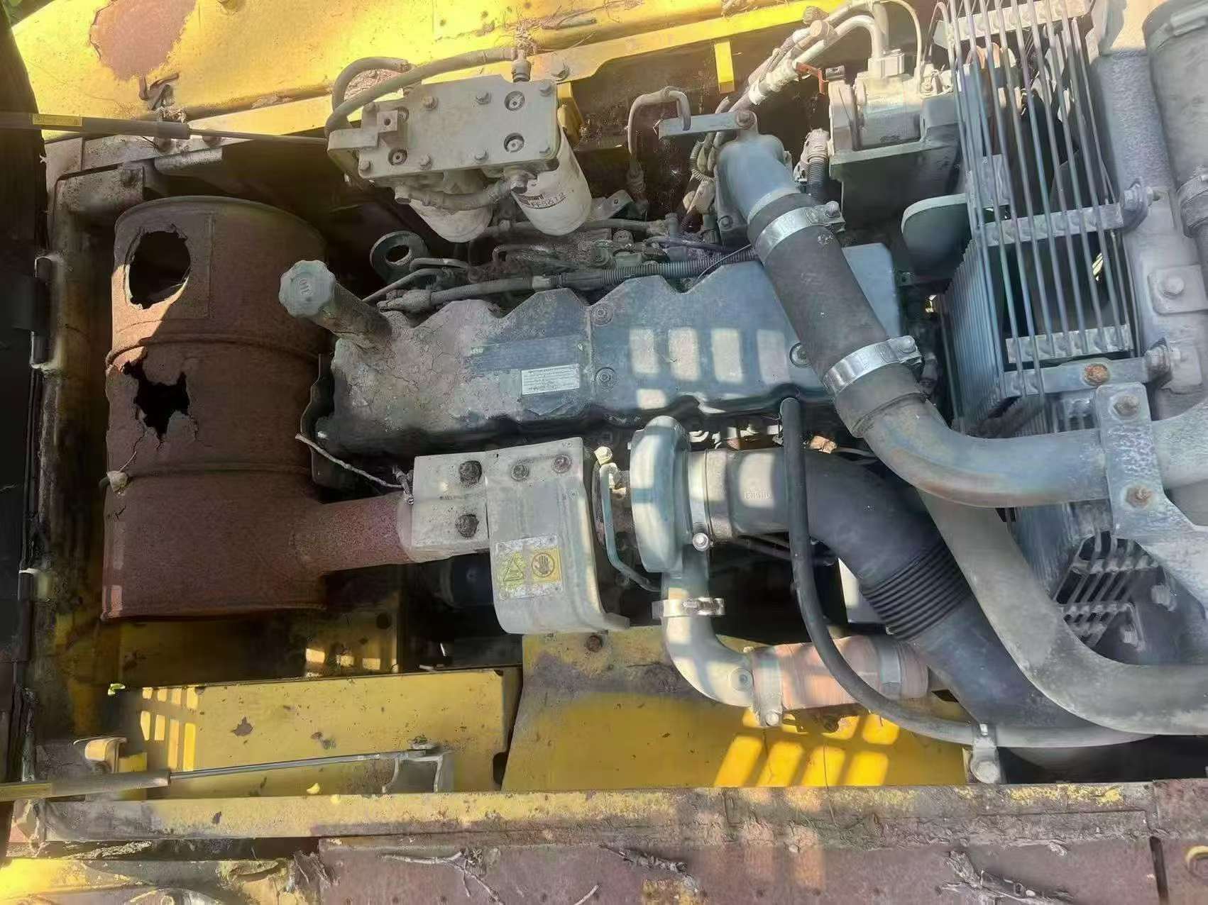 Buy Komatsu PC220-8 Used Excavator / 2