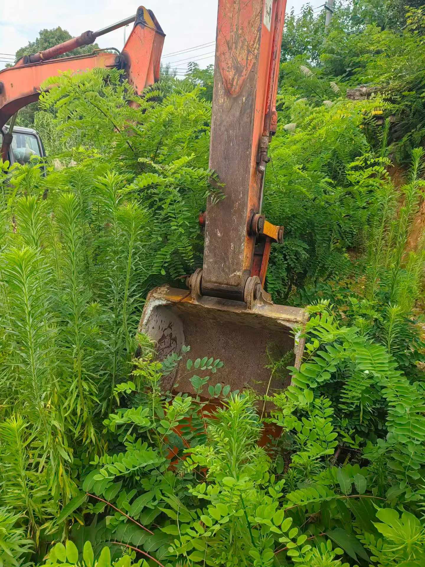 Buy Hitachi EX200-3 Used Excavator / 9